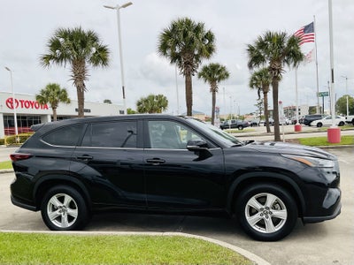 2025 Toyota HIGHLANDER LE