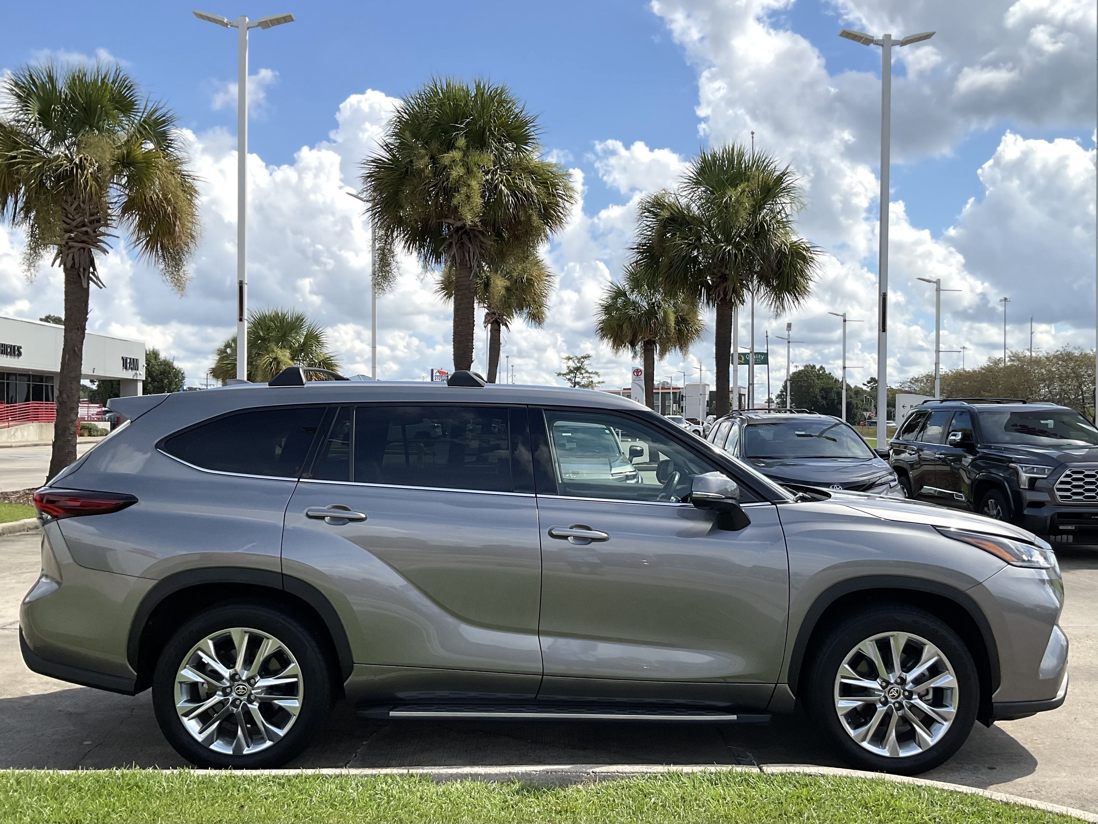 2025 Toyota Highlander Limited