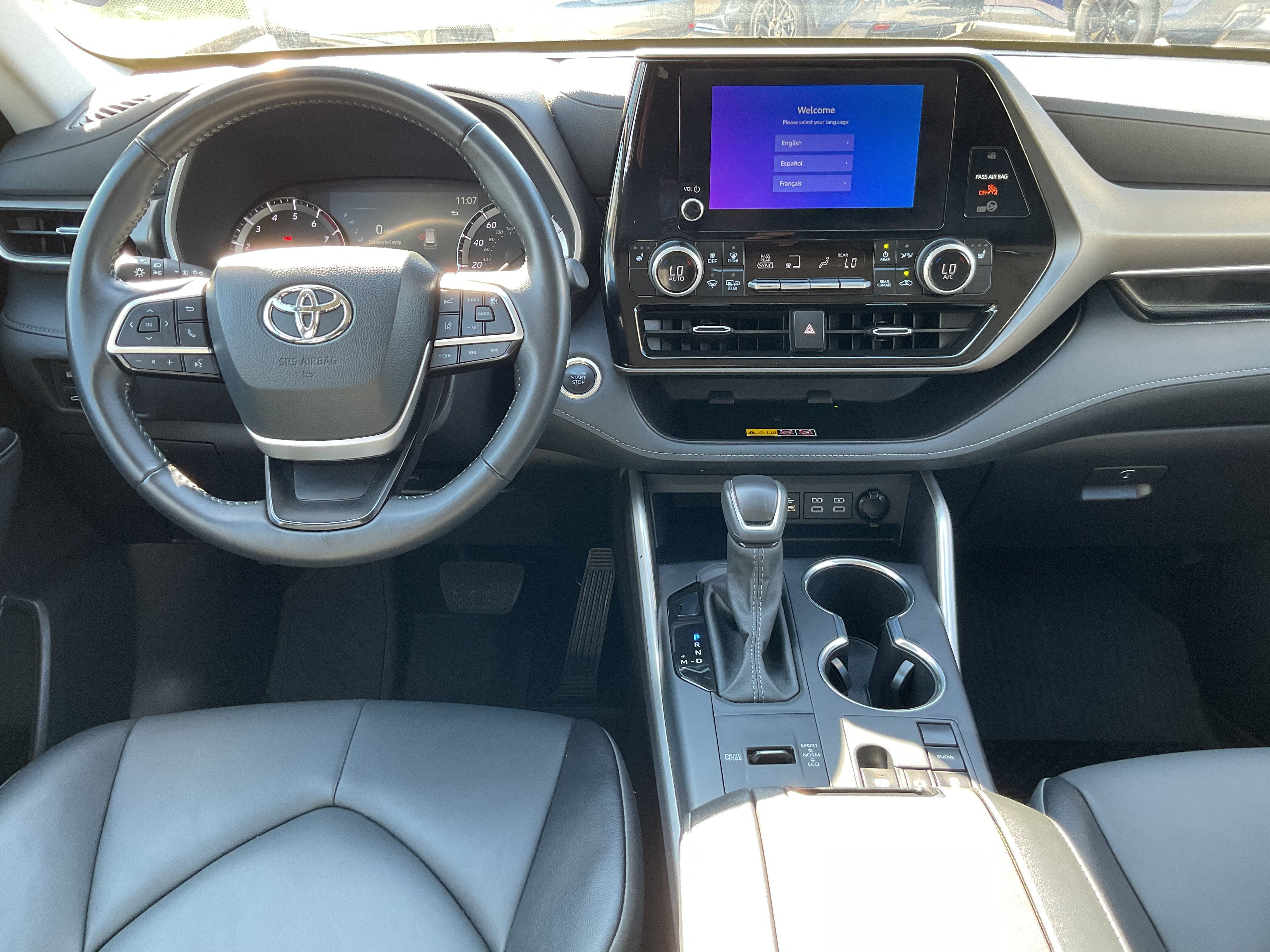 2025 Toyota Highlander XLE