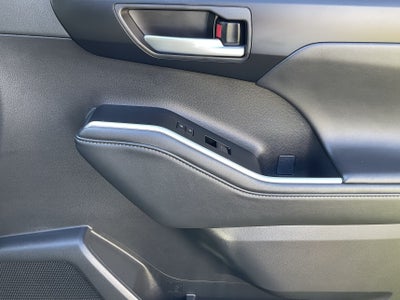 2025 Toyota Highlander XLE