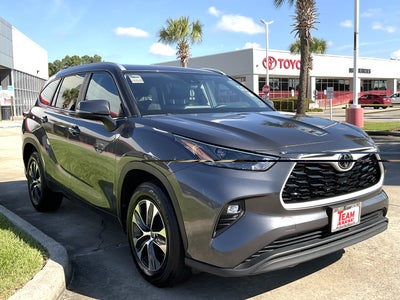 2025 Toyota Highlander XLE