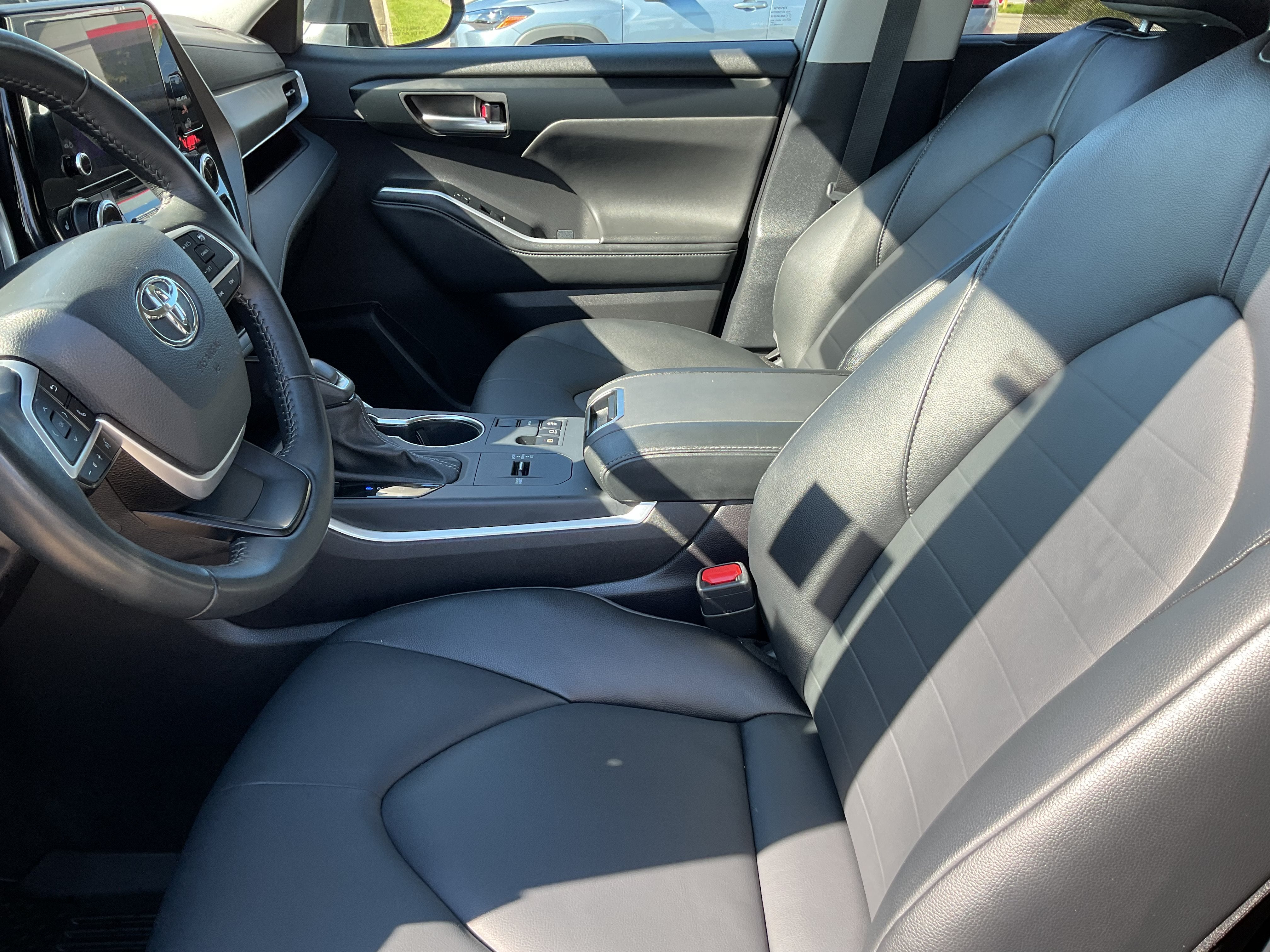 2025 Toyota Highlander XLE