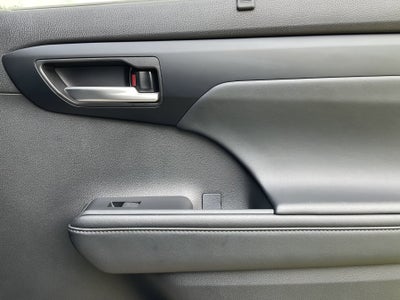 2025 Toyota Highlander XSE