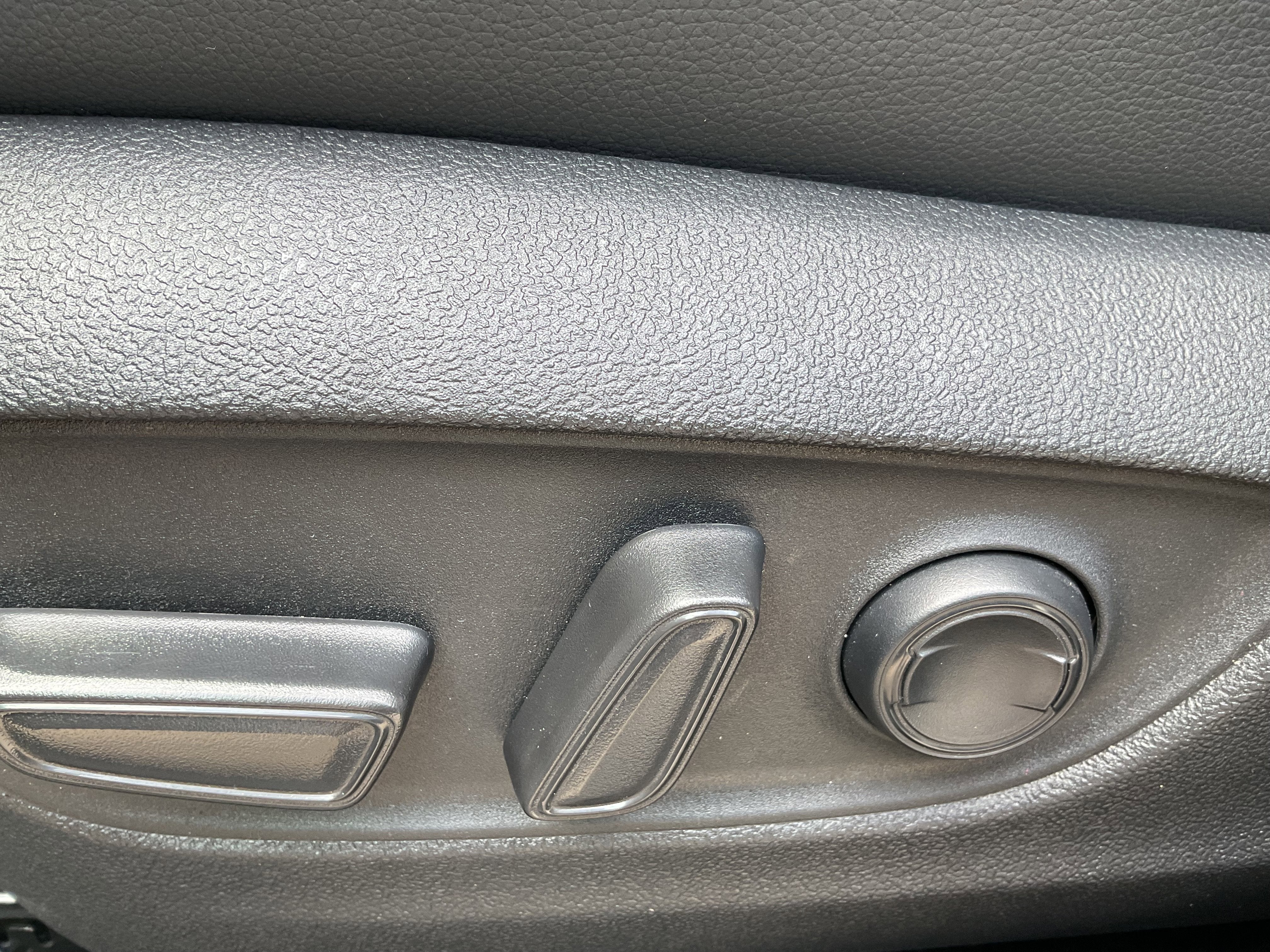 2025 Toyota Highlander XSE