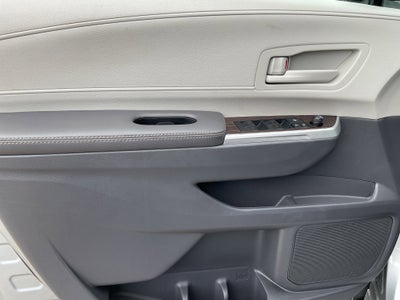 2024 Toyota SIENNA LE LE