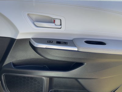 2025 Toyota Sienna LE