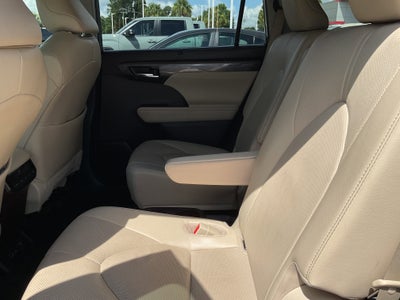 2022 Toyota Highlander Hybrid Hybrid Limited