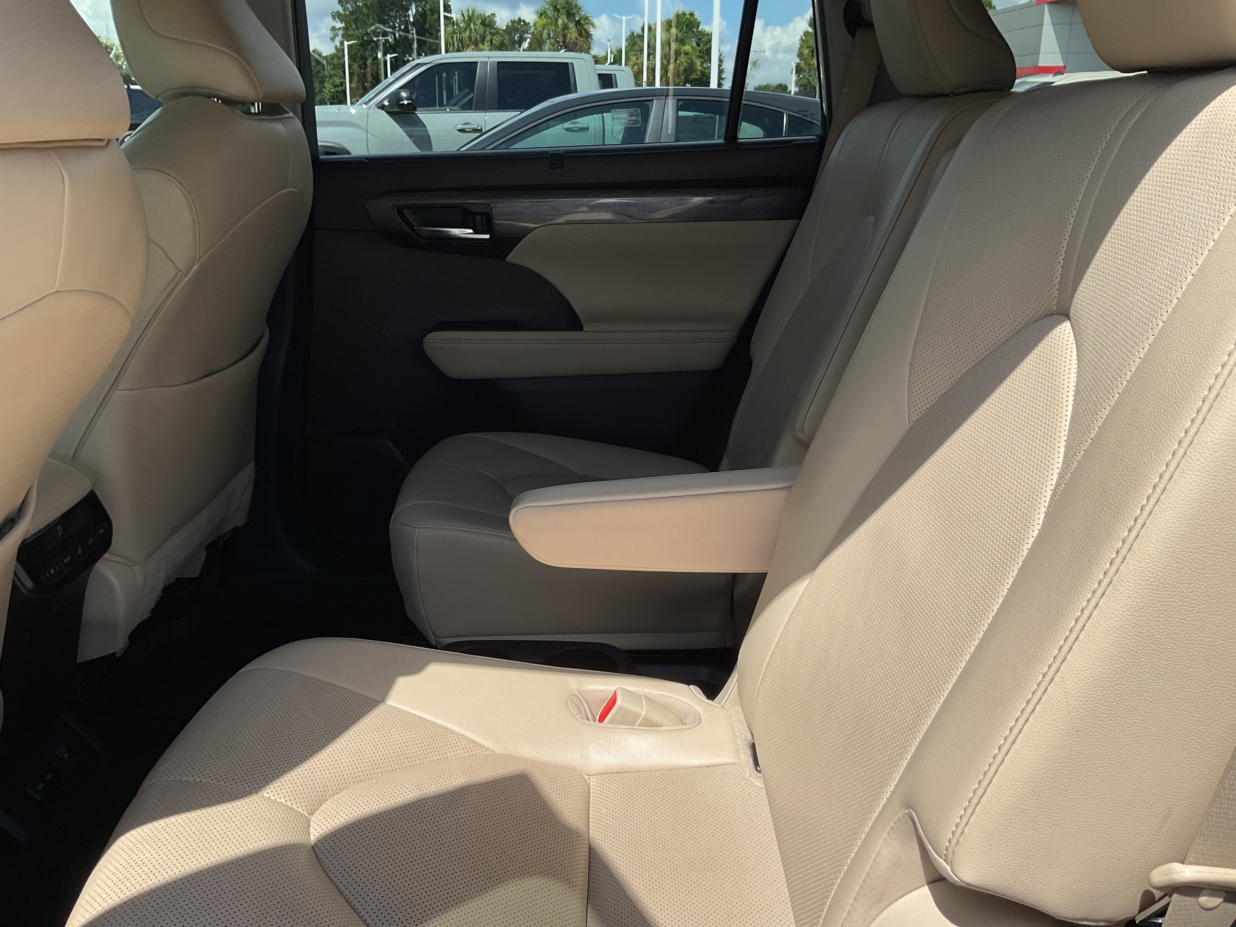 2022 Toyota Highlander Hybrid Hybrid Limited