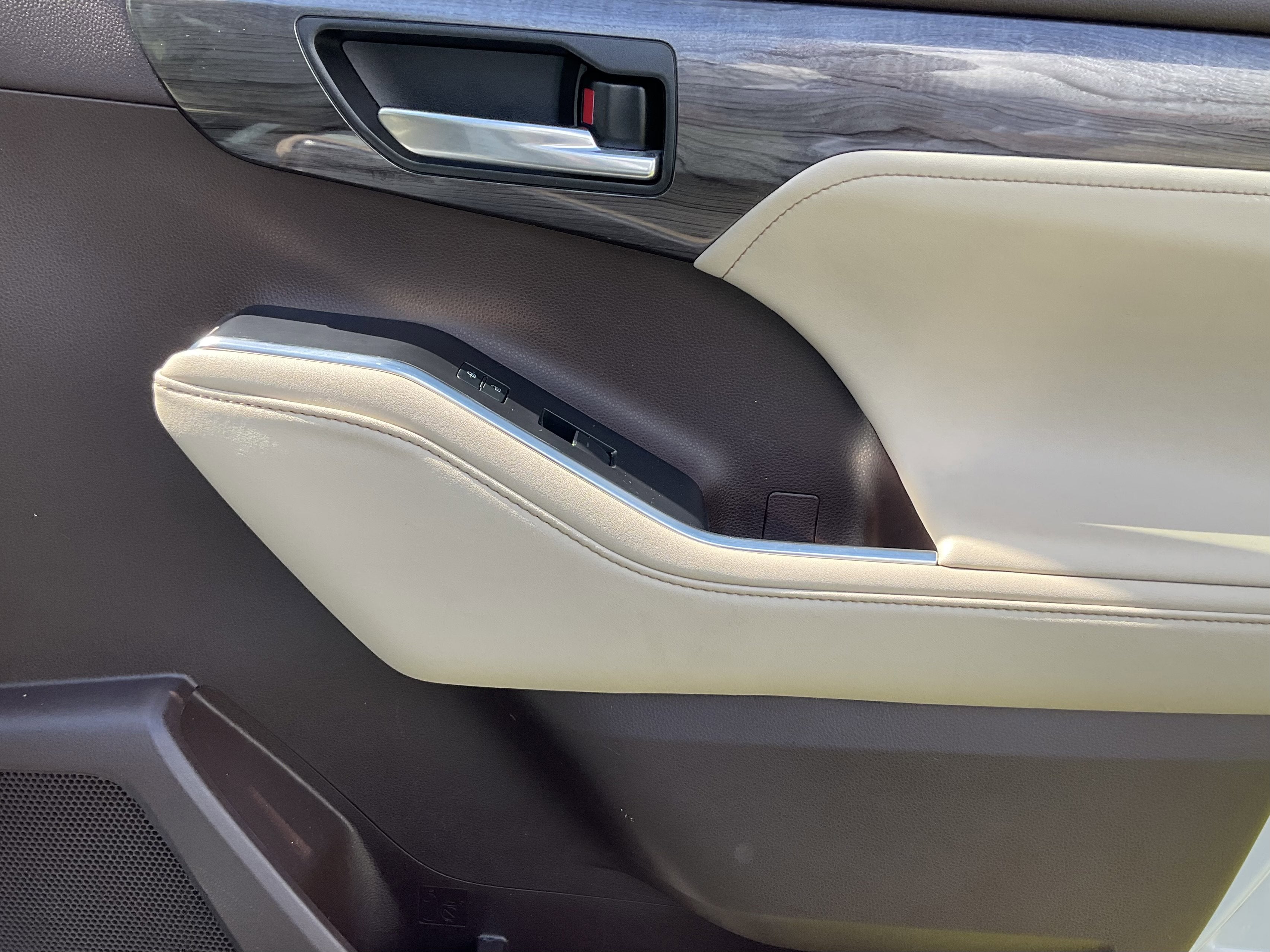 2022 Toyota Highlander Hybrid Hybrid Limited