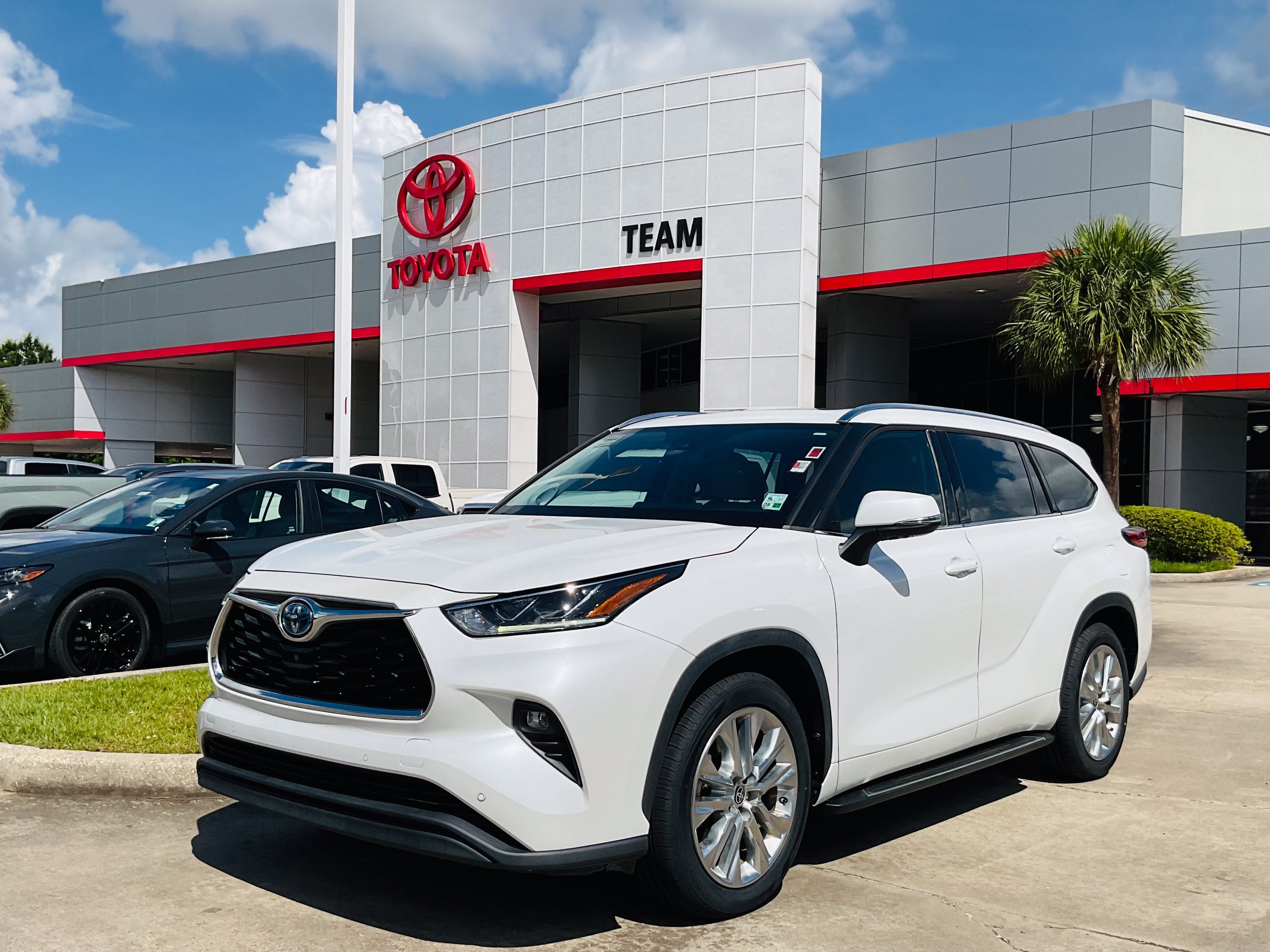 2022 Toyota Highlander Hybrid Hybrid Limited