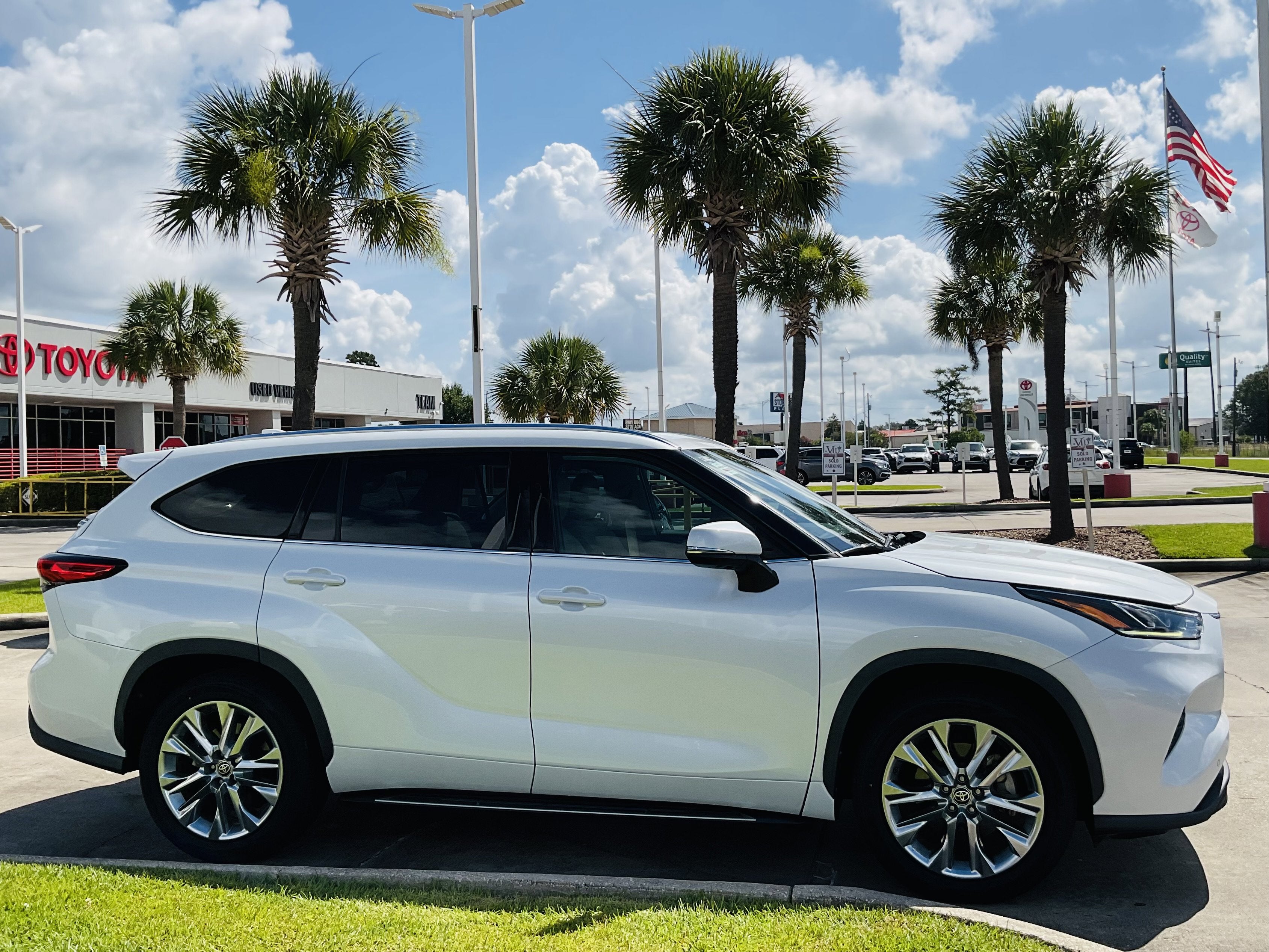 2022 Toyota Highlander Hybrid Hybrid Limited