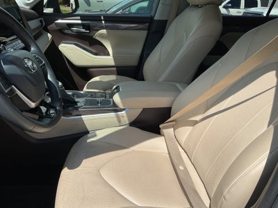 2022 Toyota Highlander Hybrid Hybrid Limited