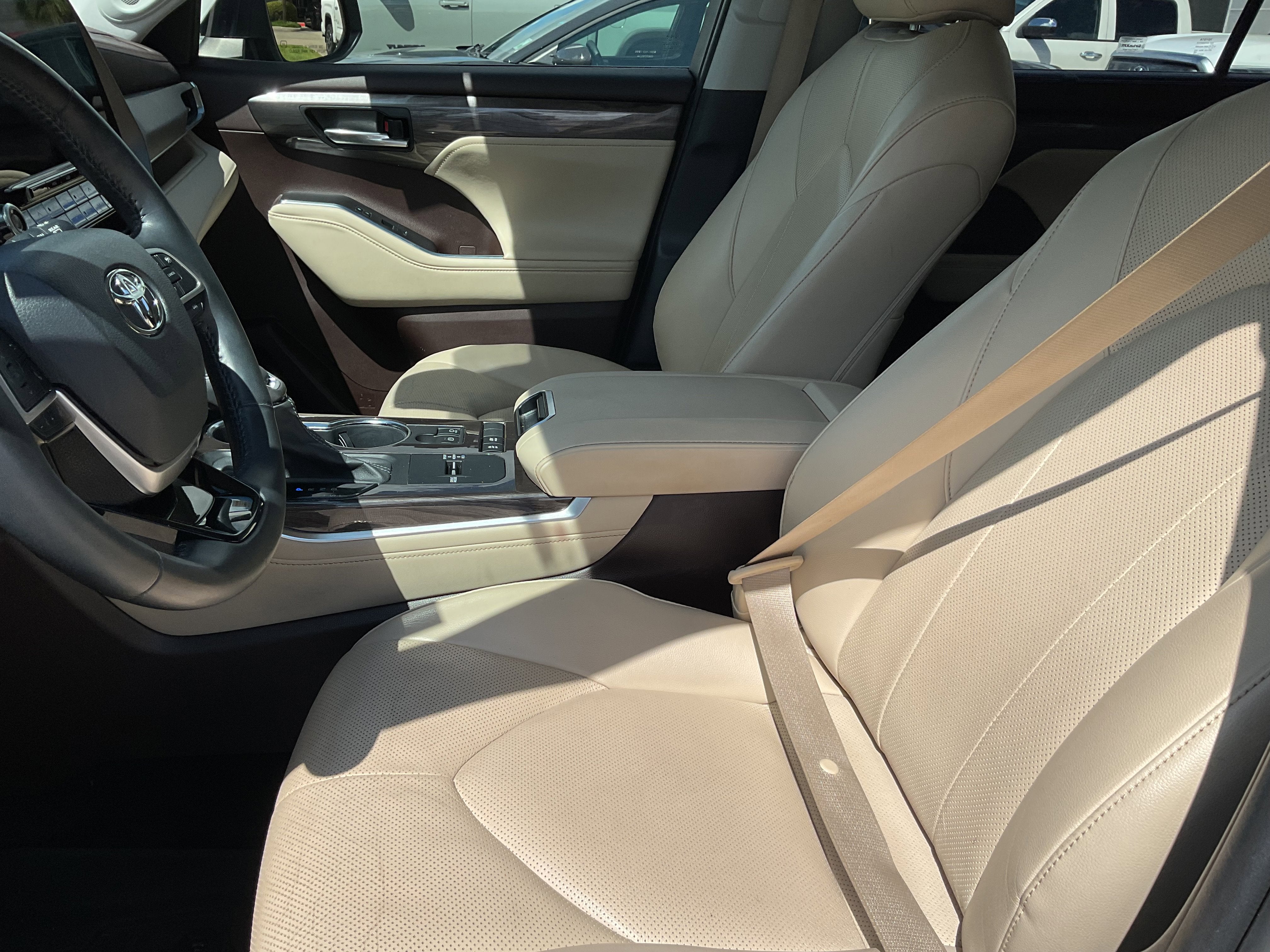 2022 Toyota Highlander Hybrid Hybrid Limited