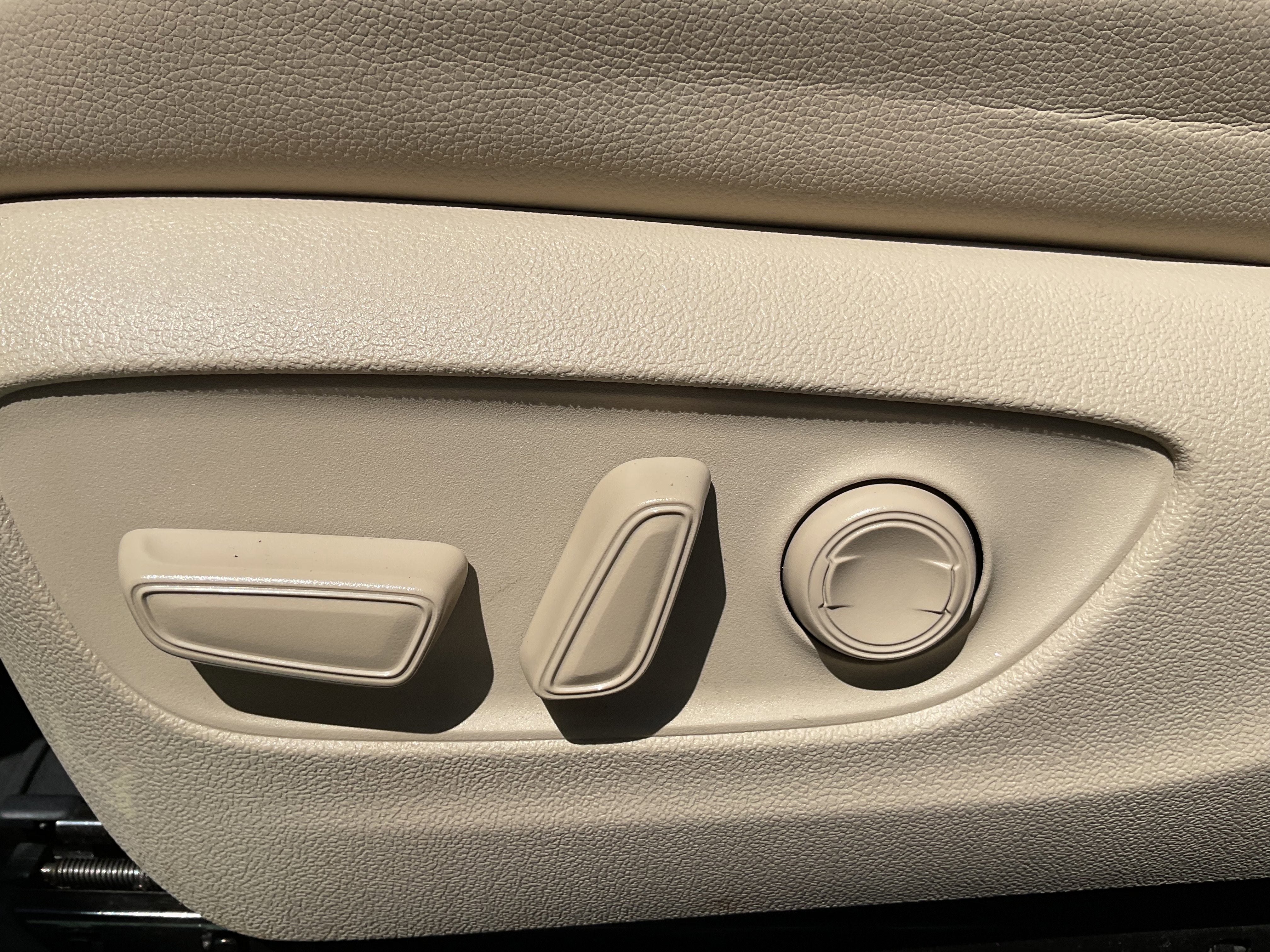 2022 Toyota Highlander Hybrid Hybrid Limited