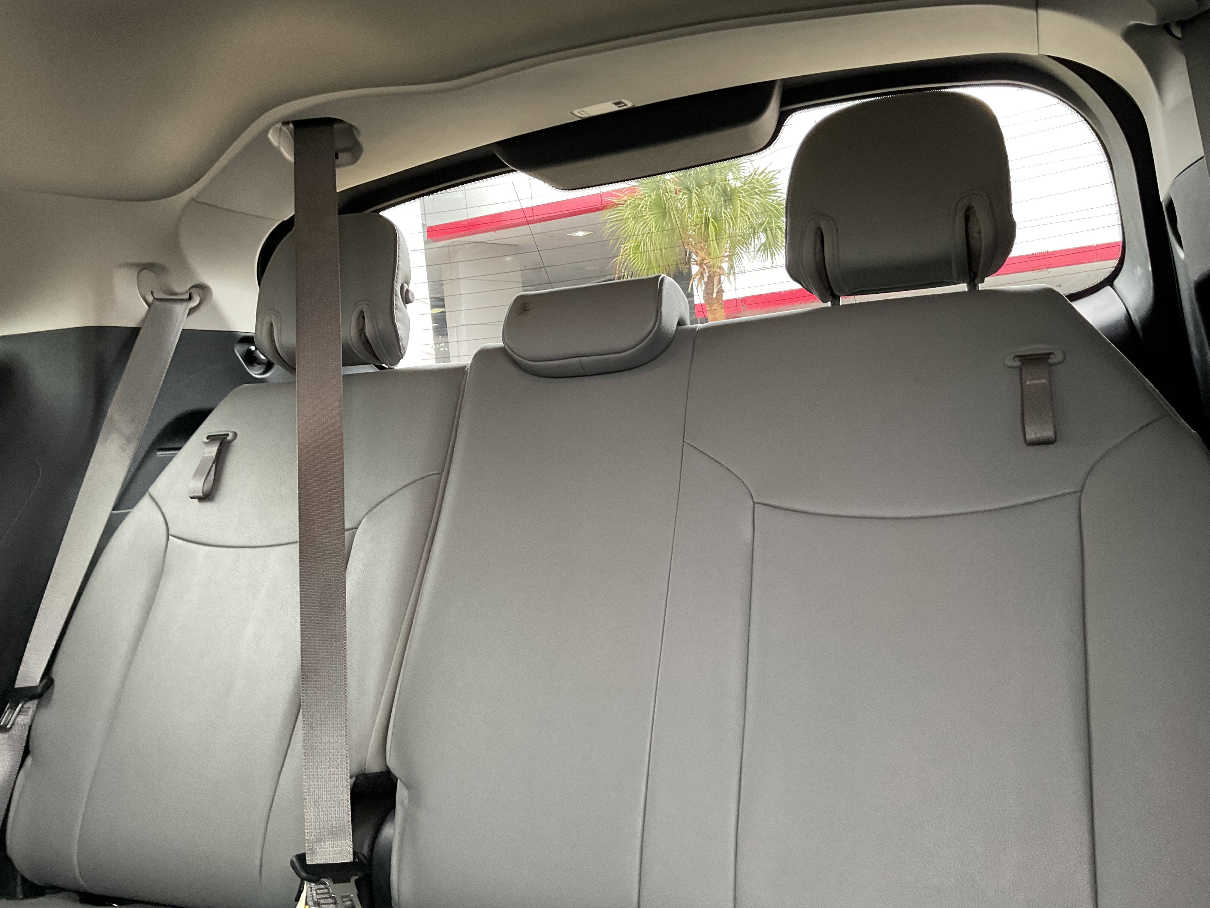 2025 Toyota SIENNA XLE XLE