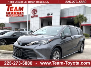 2025 Toyota SIENNA XLE XLE
