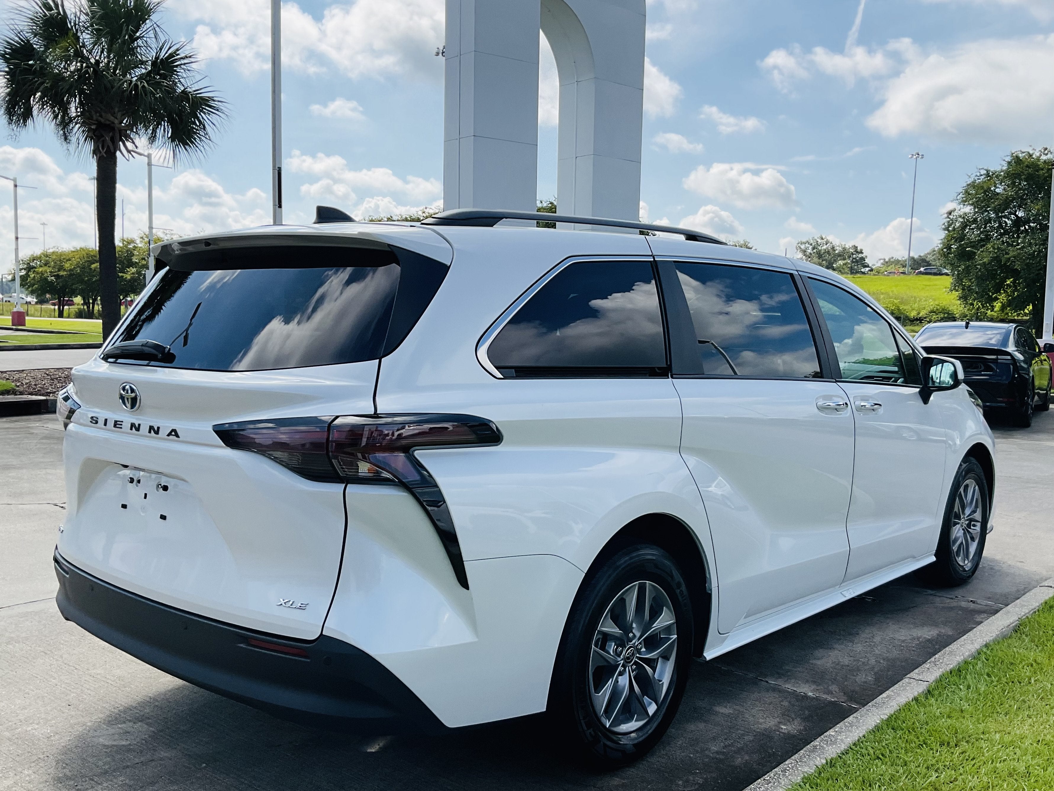 2025 Toyota Sienna XLE