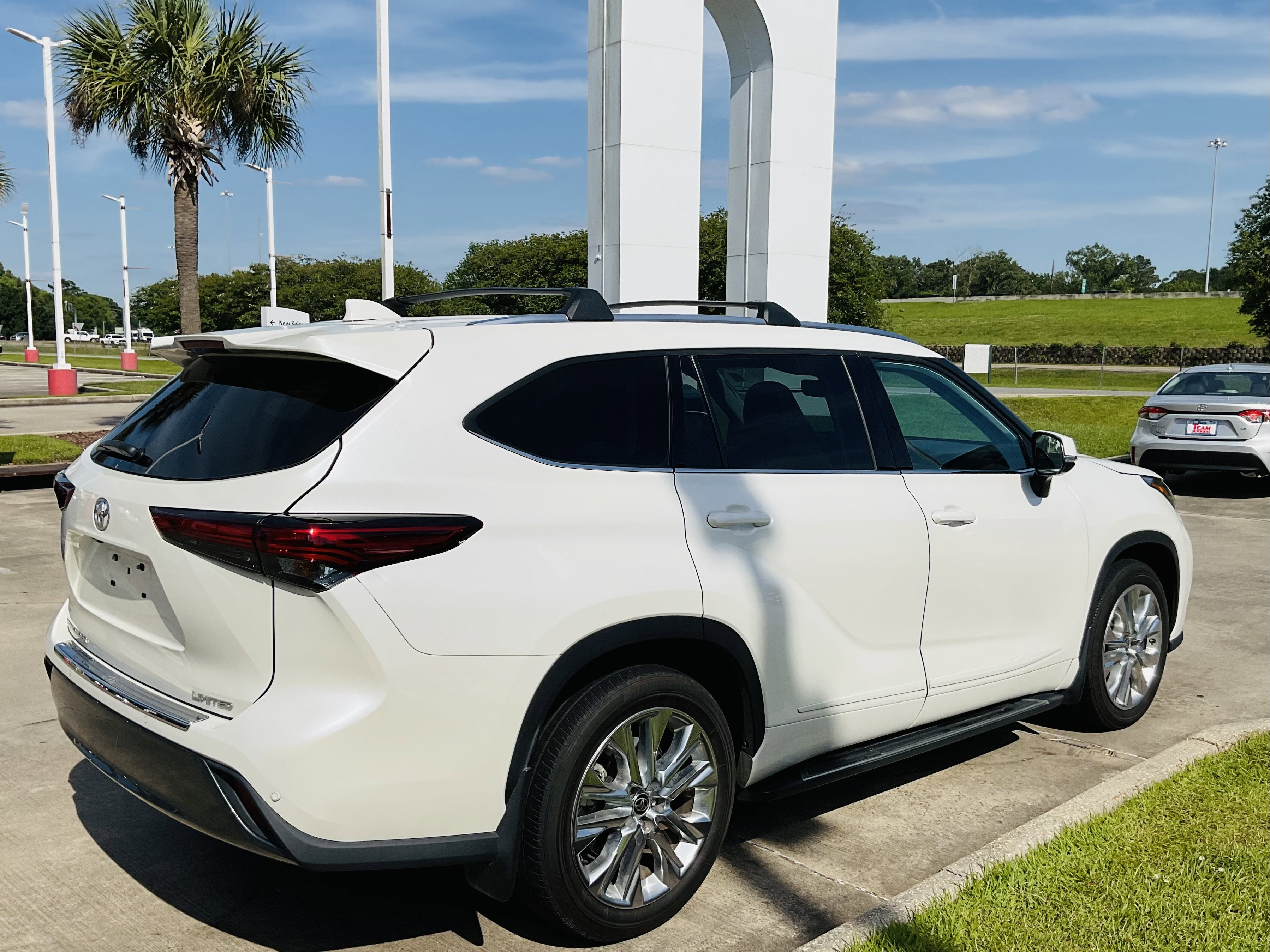 2021 Toyota HIGHLANDER Limited
