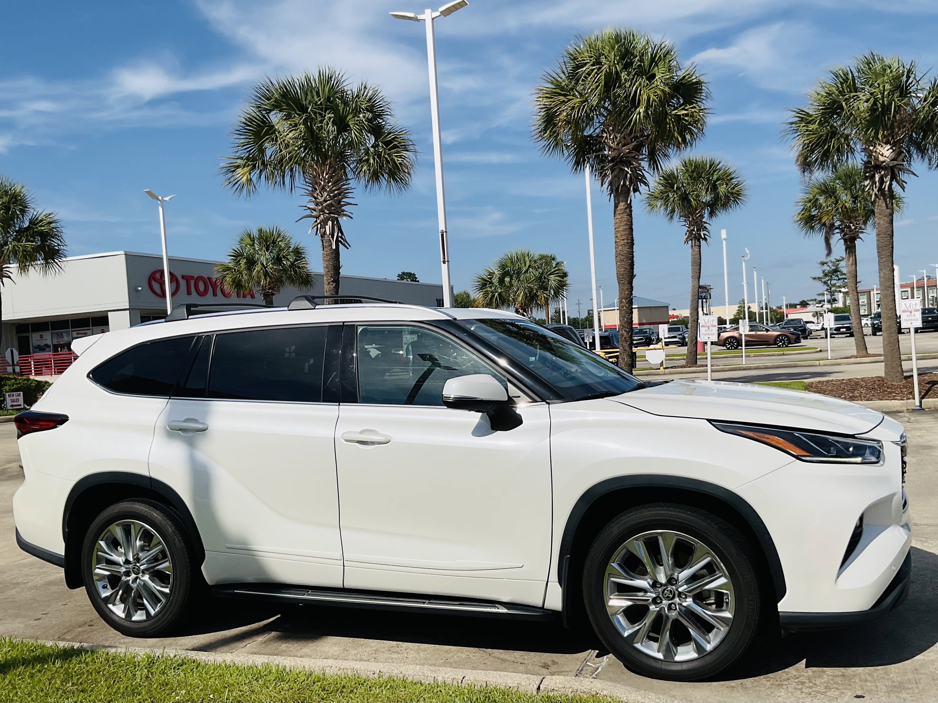 2021 Toyota HIGHLANDER Limited