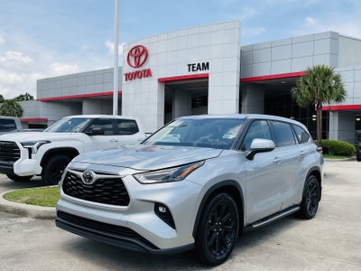 2022 Toyota HIGHLANDER LE