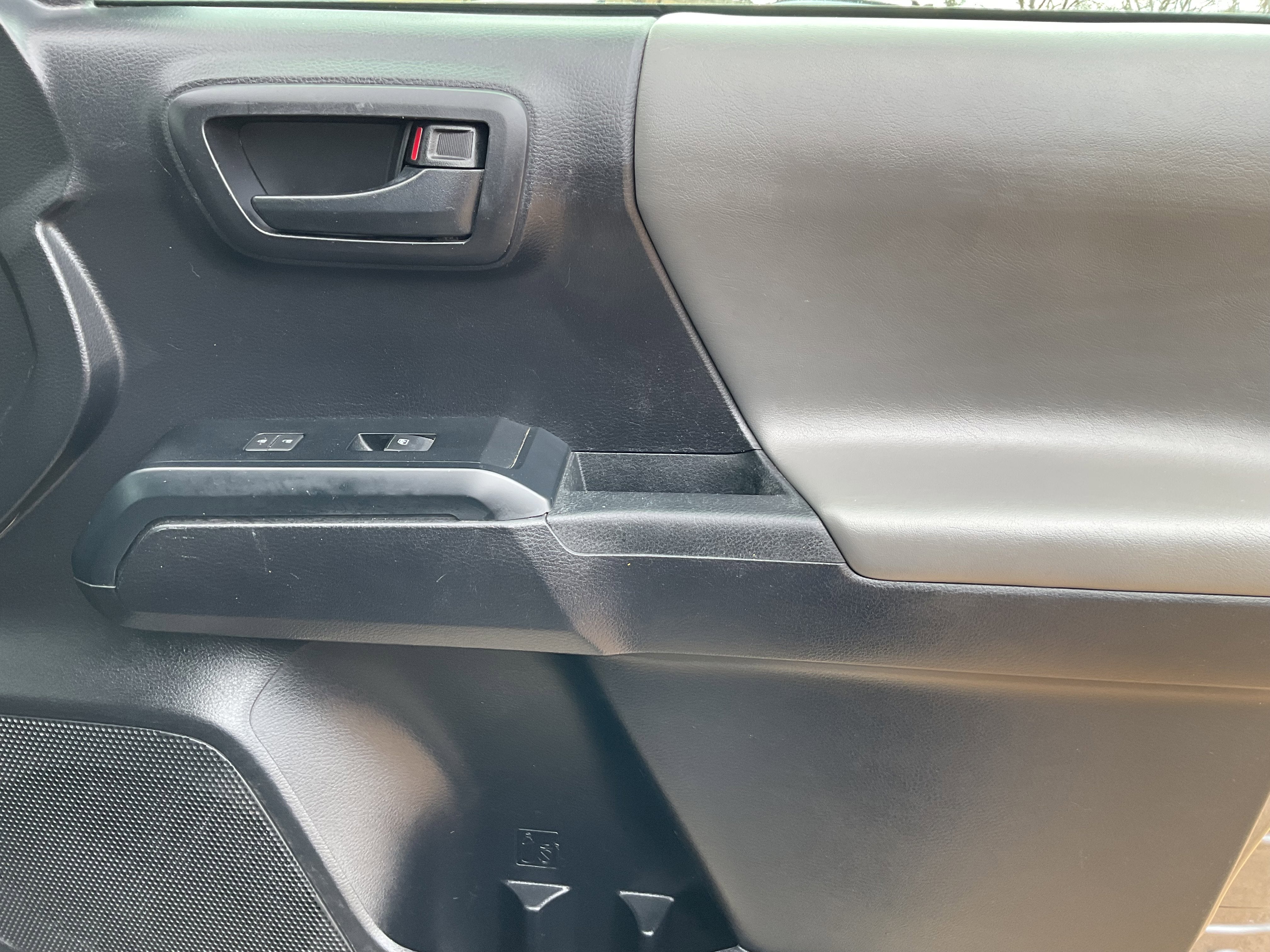 2020 Toyota TACOMA SR SR