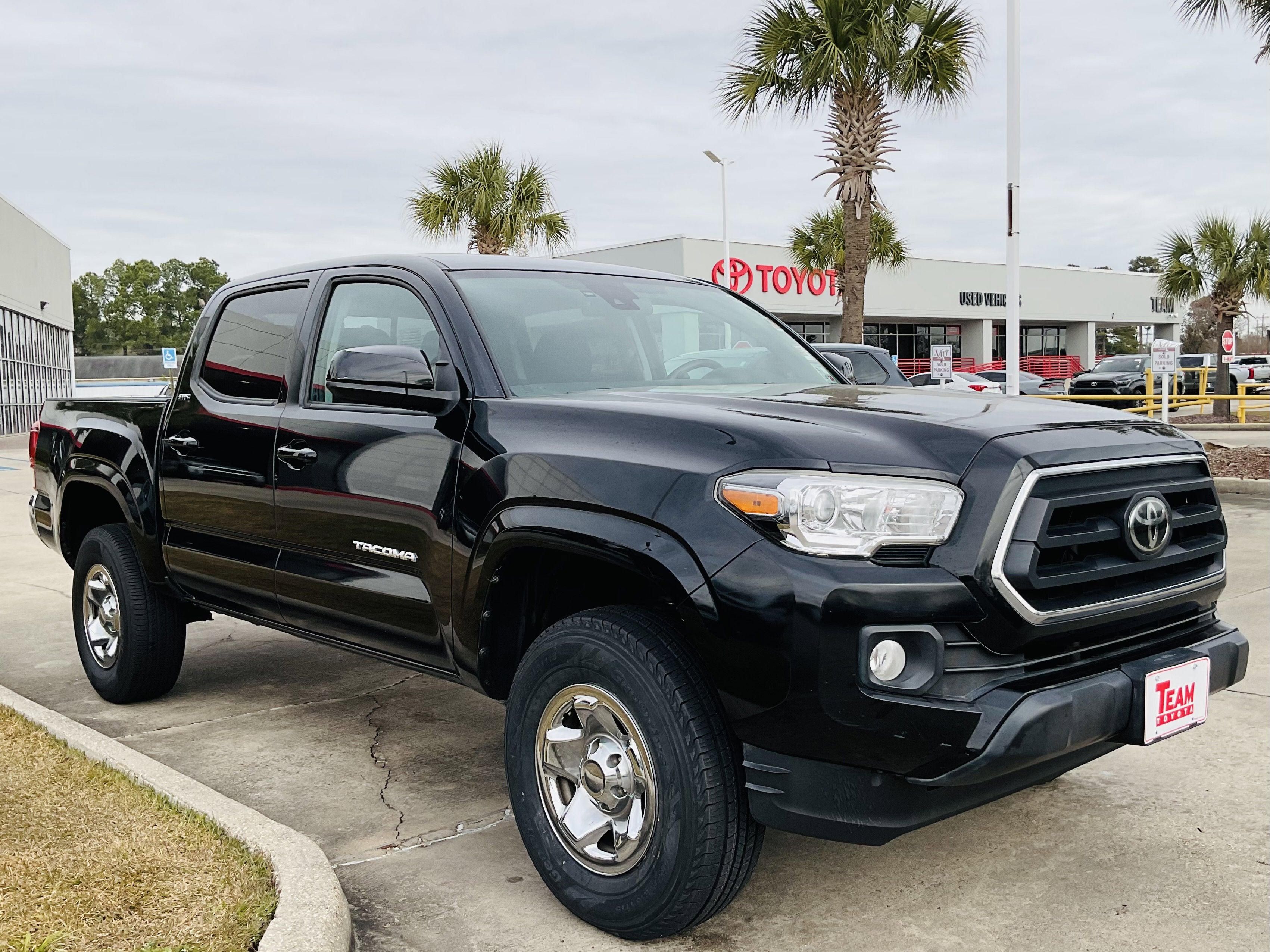 2020 Toyota TACOMA SR5 SR5