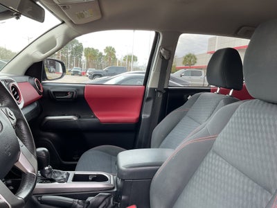 2020 Toyota TACOMA SR5 SR5