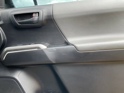 2020 Toyota TACOMA SR5 SR5