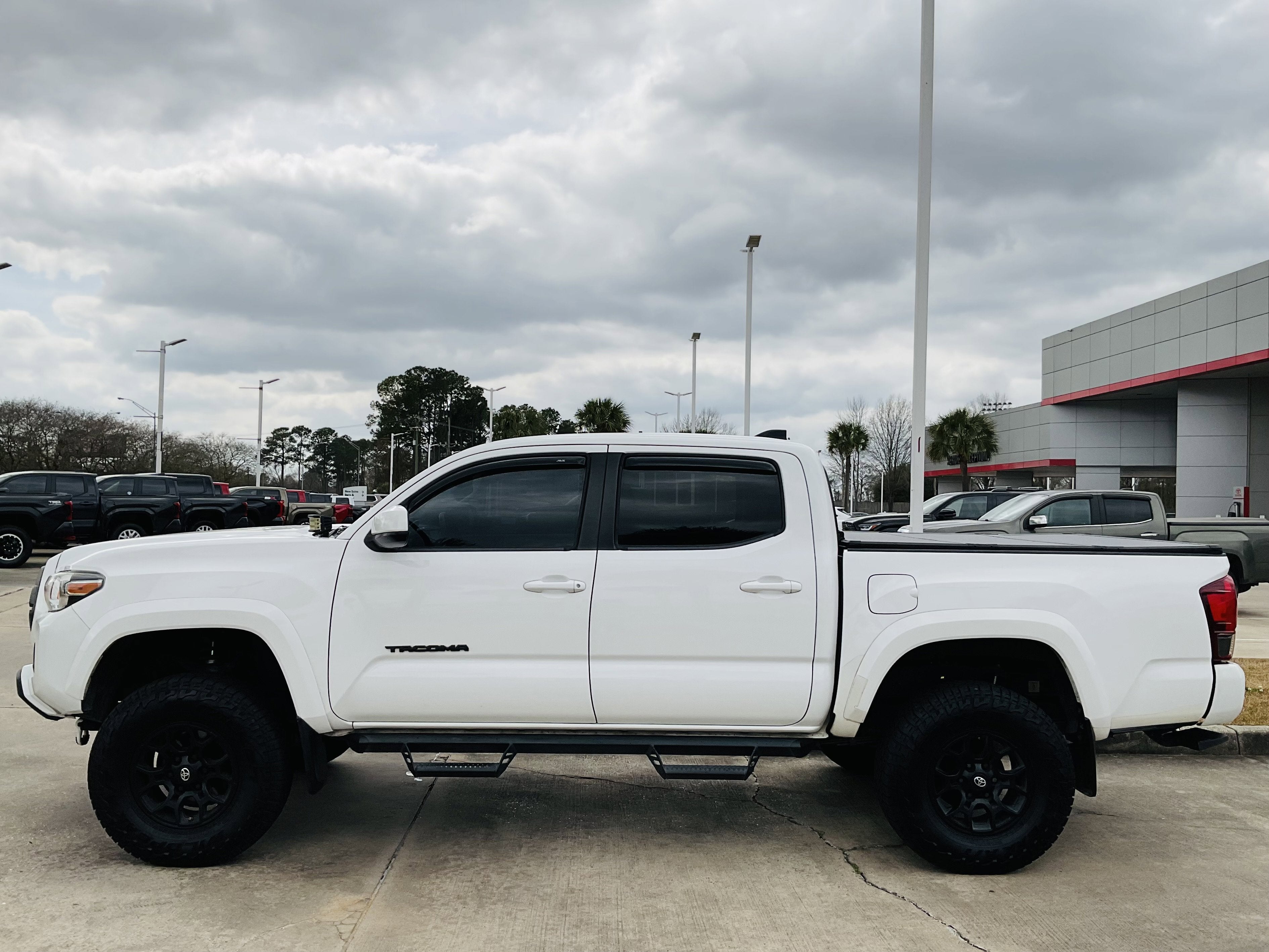 2020 Toyota TACOMA SR5 SR5