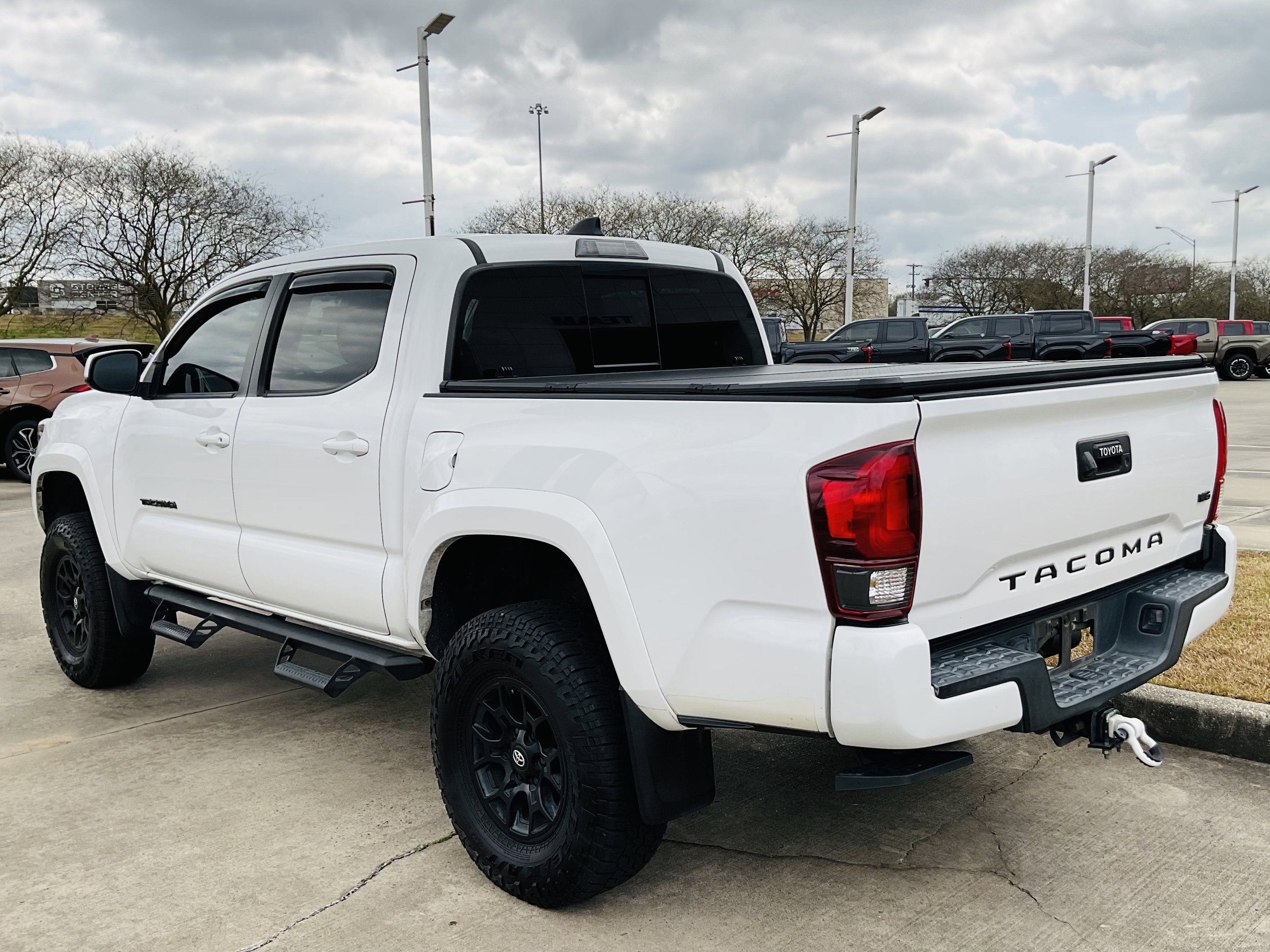 2020 Toyota TACOMA SR5 SR5