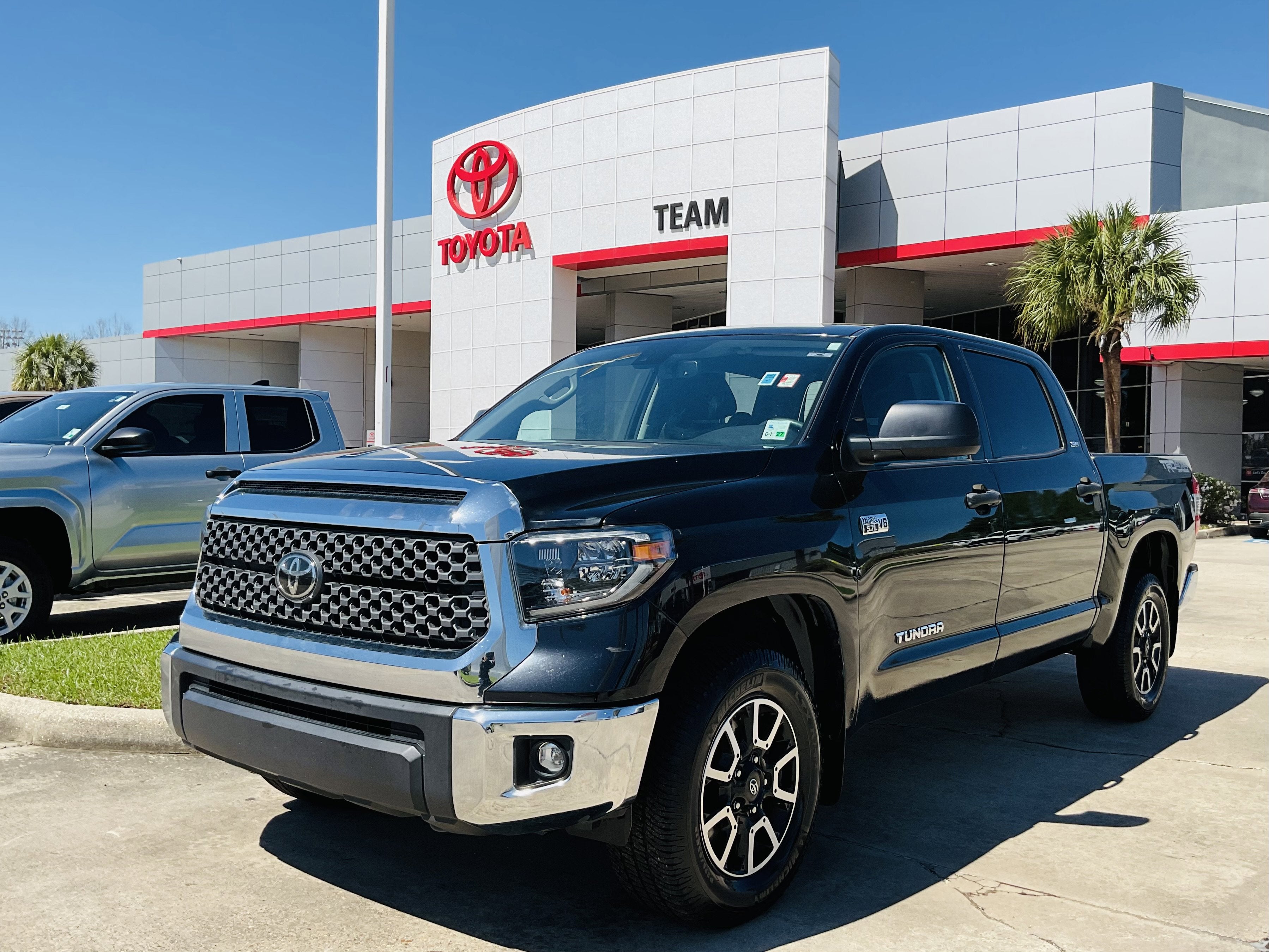 2020 Toyota TUNDRA 4X4 SR5