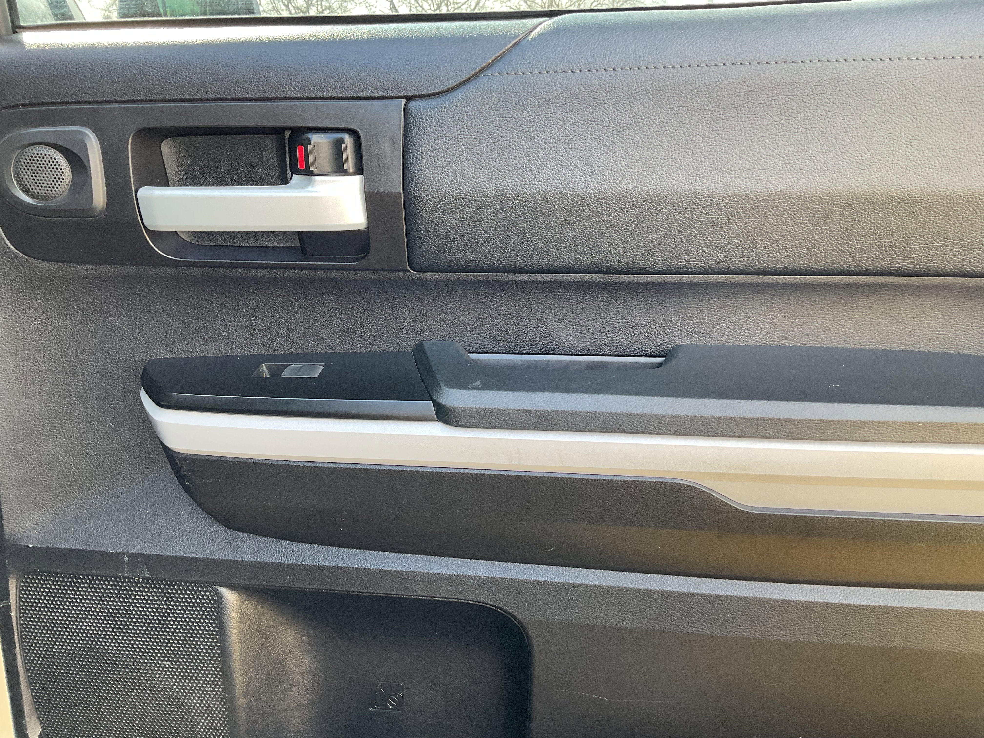 2020 Toyota TUNDRA 4X2 SR5