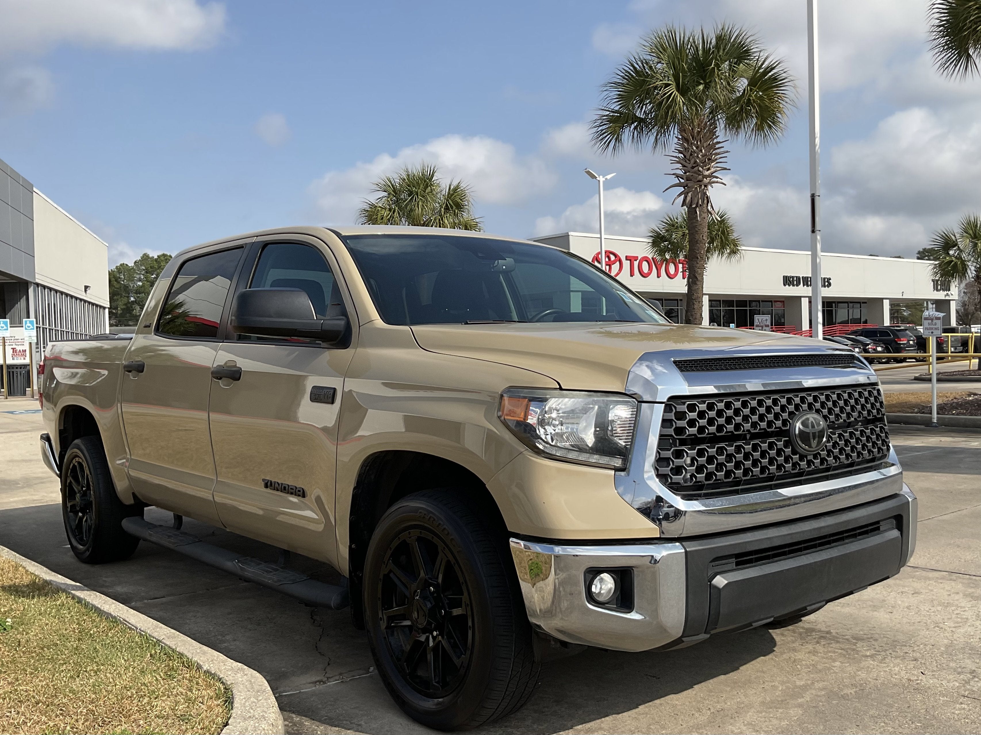 2020 Toyota TUNDRA 4X2 SR5