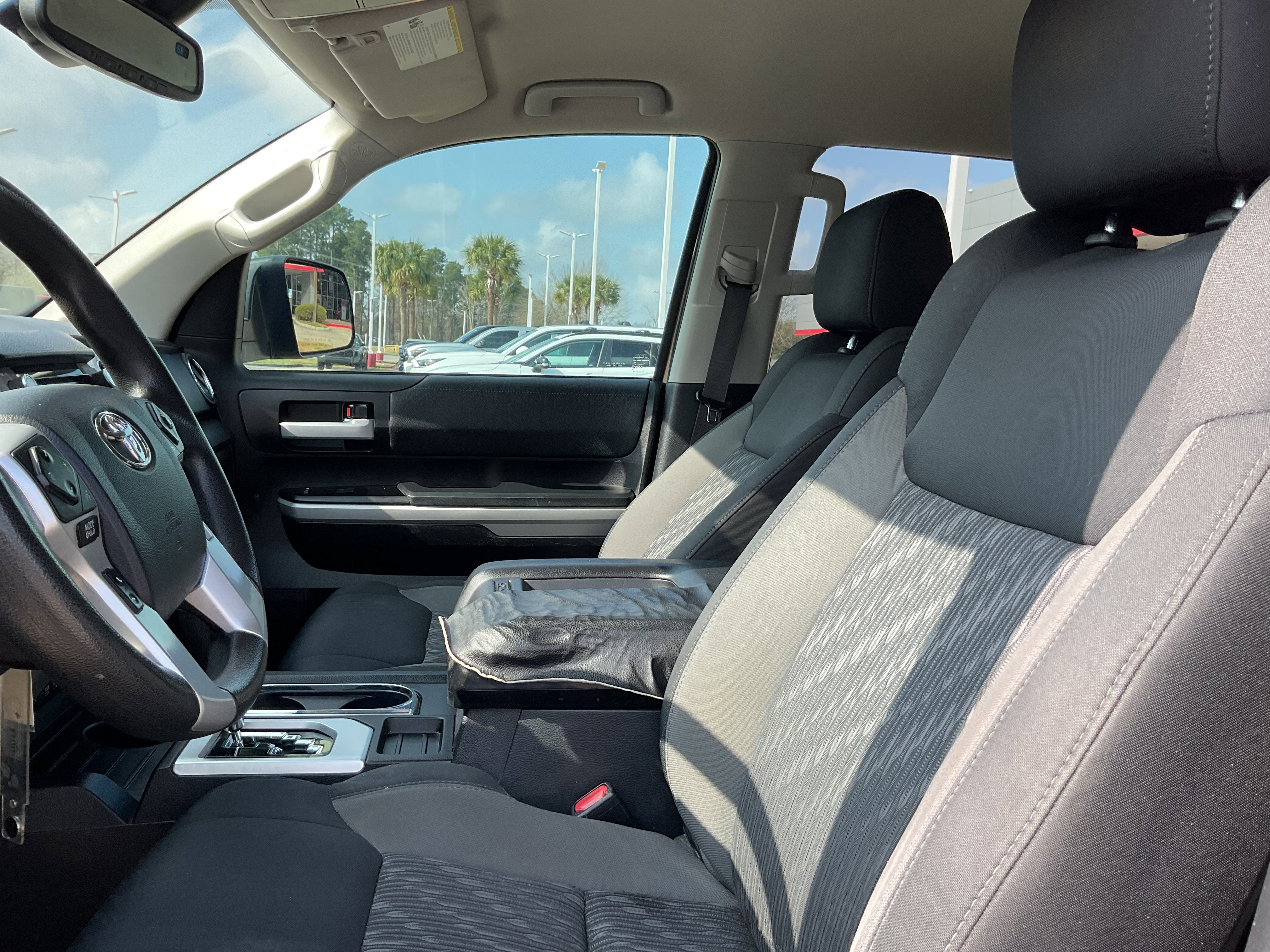 2020 Toyota TUNDRA 4X2 SR5