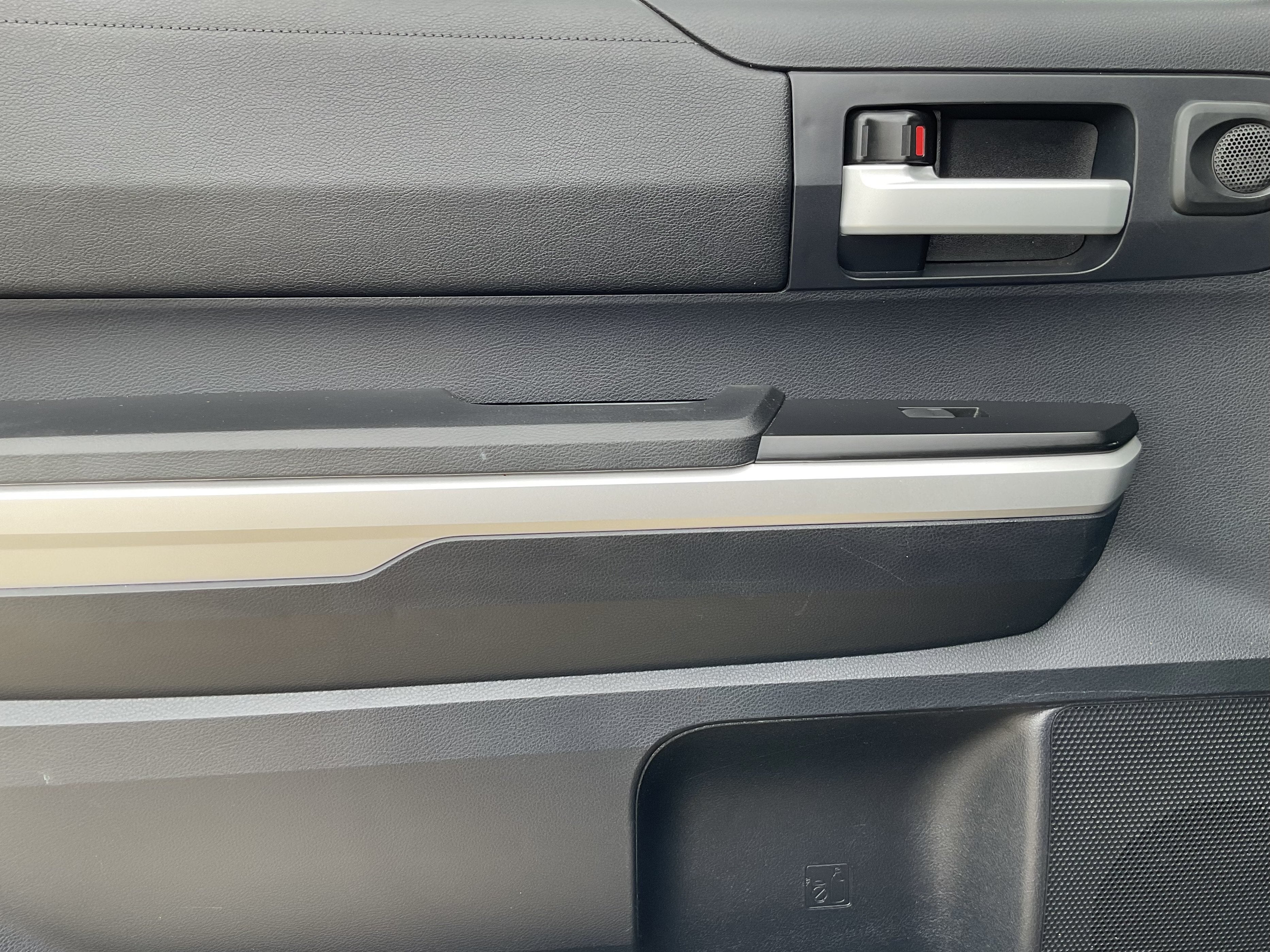 2015 Toyota TUNDRA 4X2 SR5