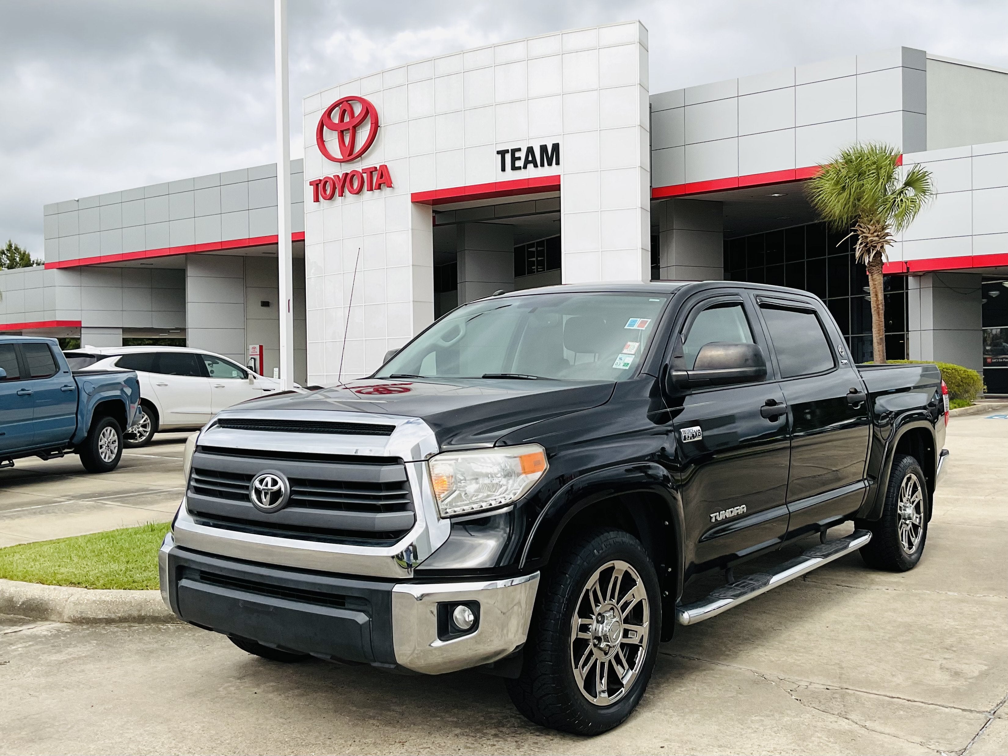 2015 Toyota TUNDRA 4X2 SR5