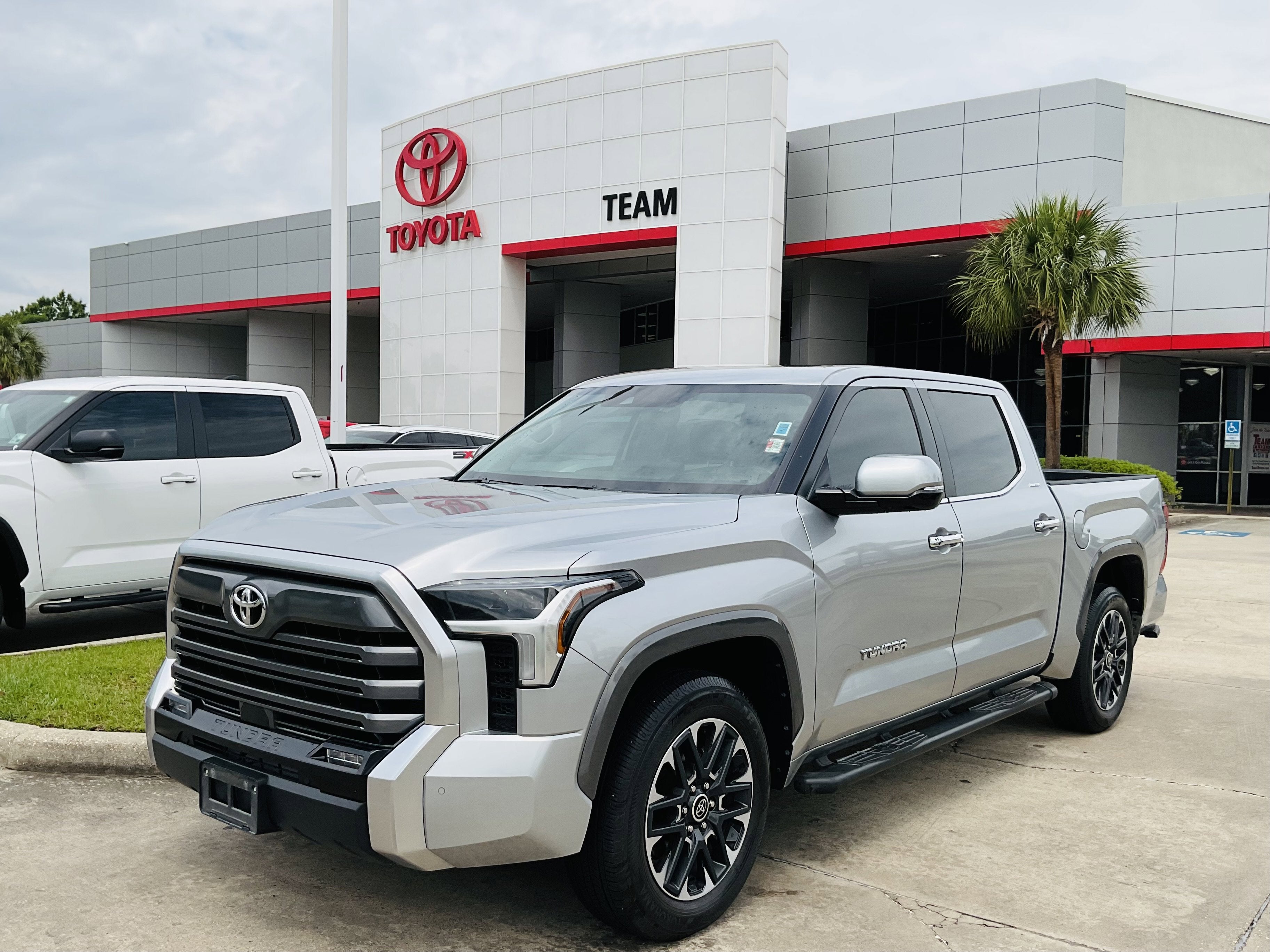 2024 Toyota TUNDRA 4X2 Limited