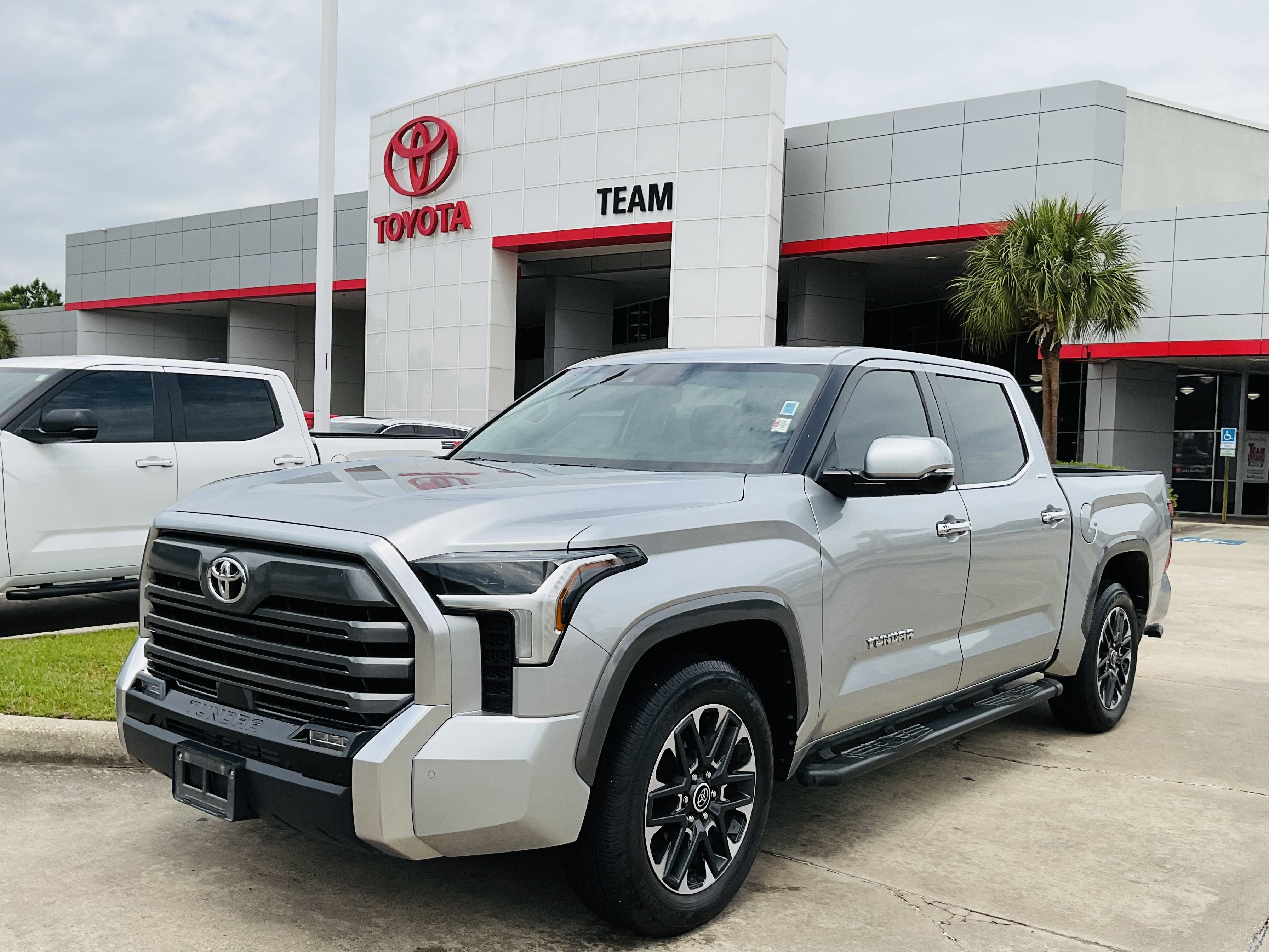 2024 Toyota TUNDRA 4X2 Limited