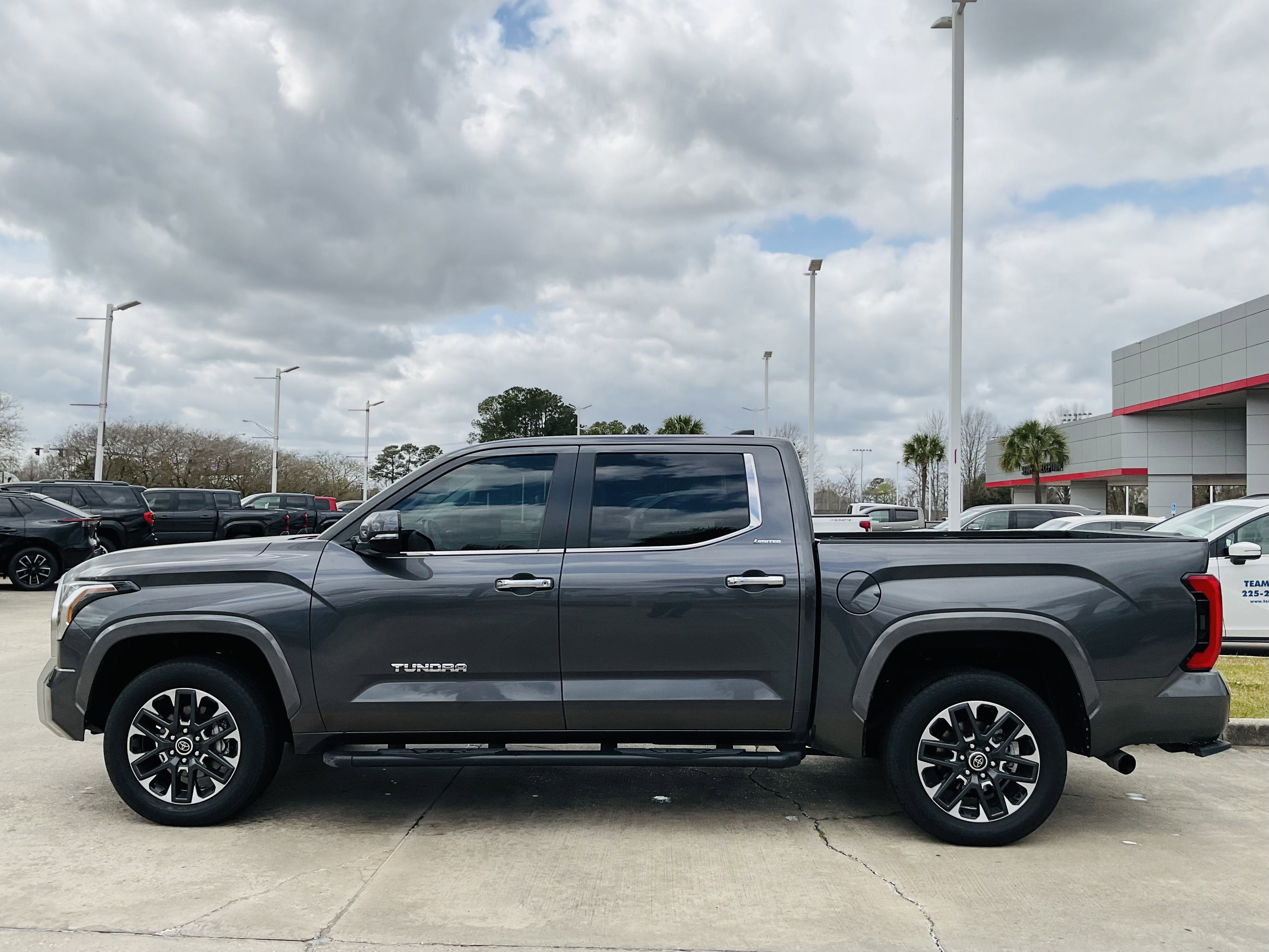 2024 Toyota TUNDRA 4X4 Limited