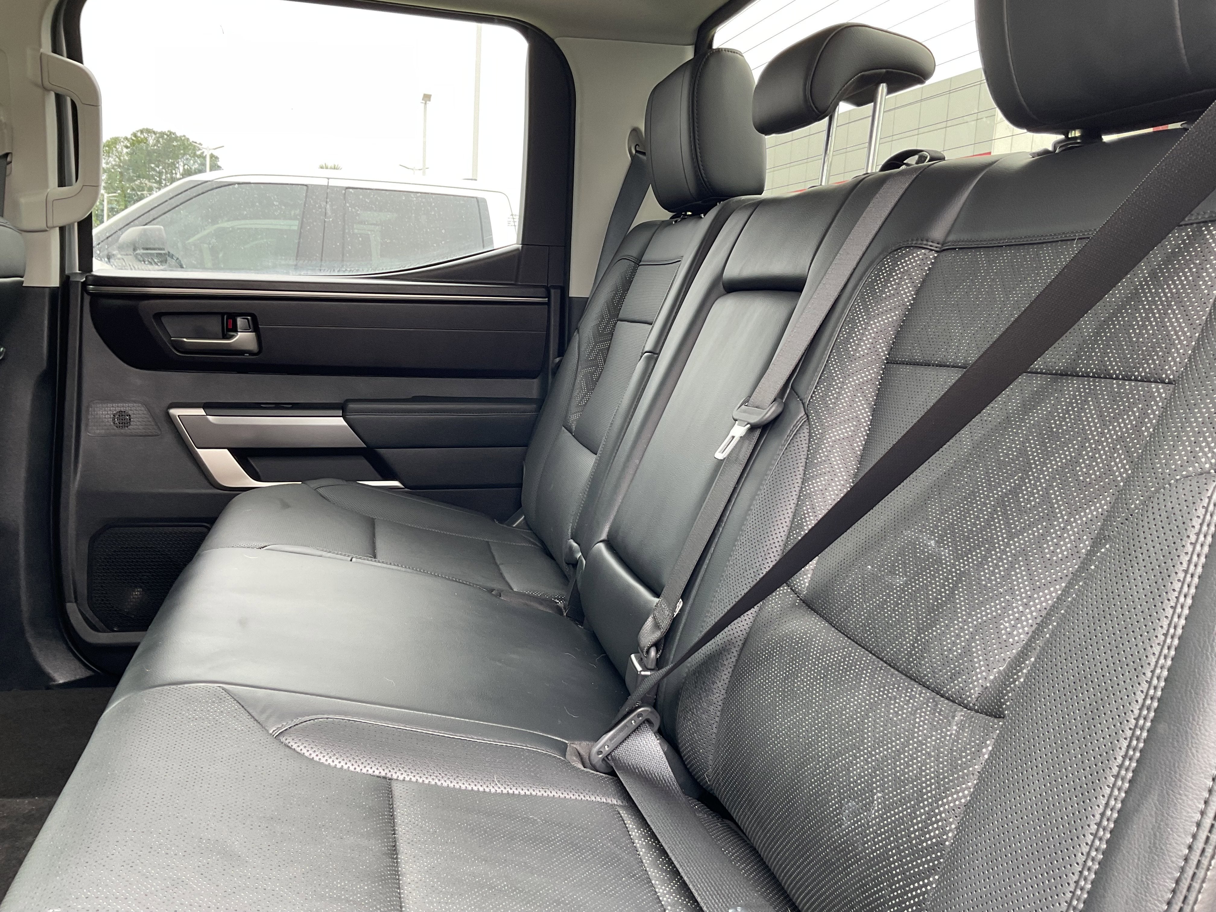 2024 Toyota TUNDRA 4X2 SR5