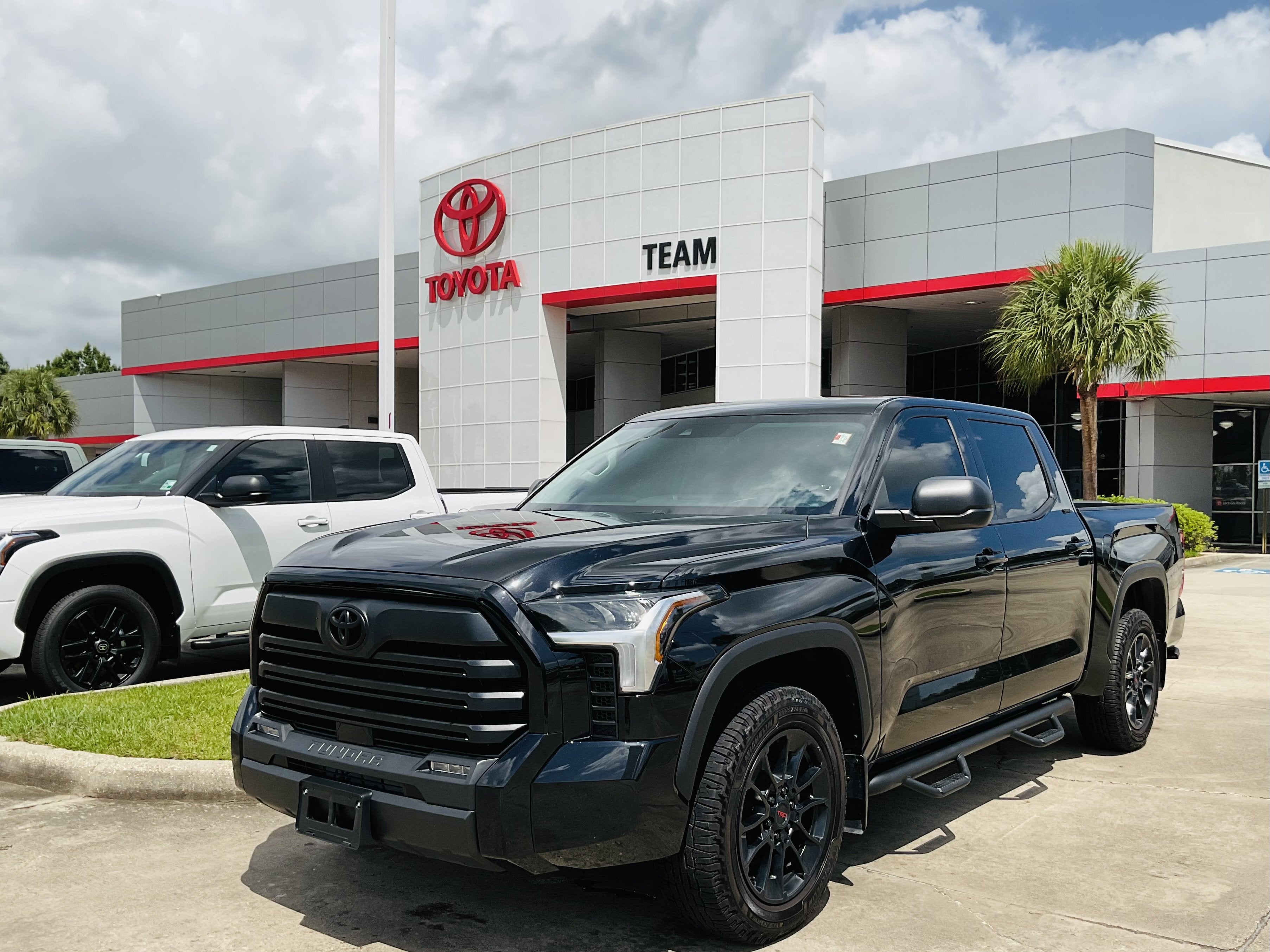 2024 Toyota Tundra 2WD SR5