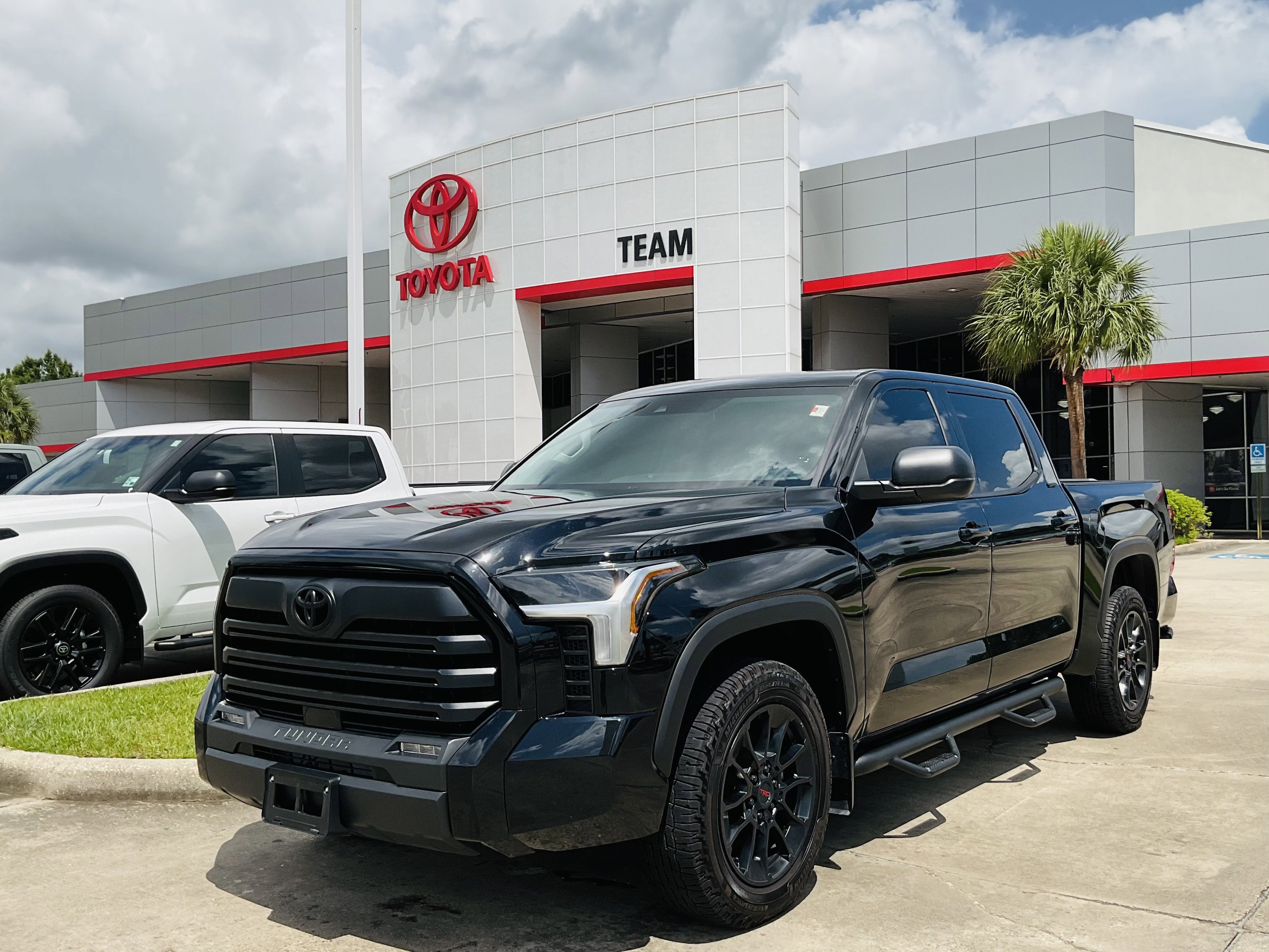 2024 Toyota Tundra 2WD SR5