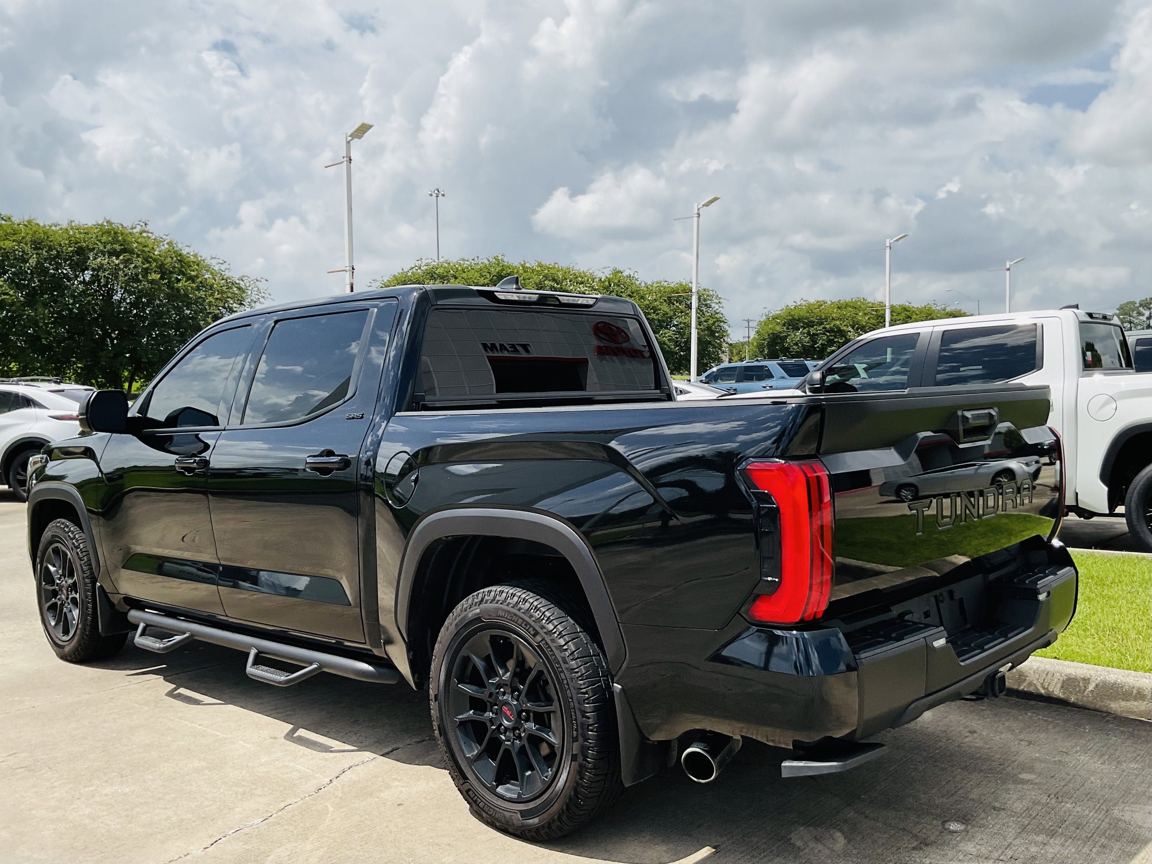 2024 Toyota Tundra 2WD SR5