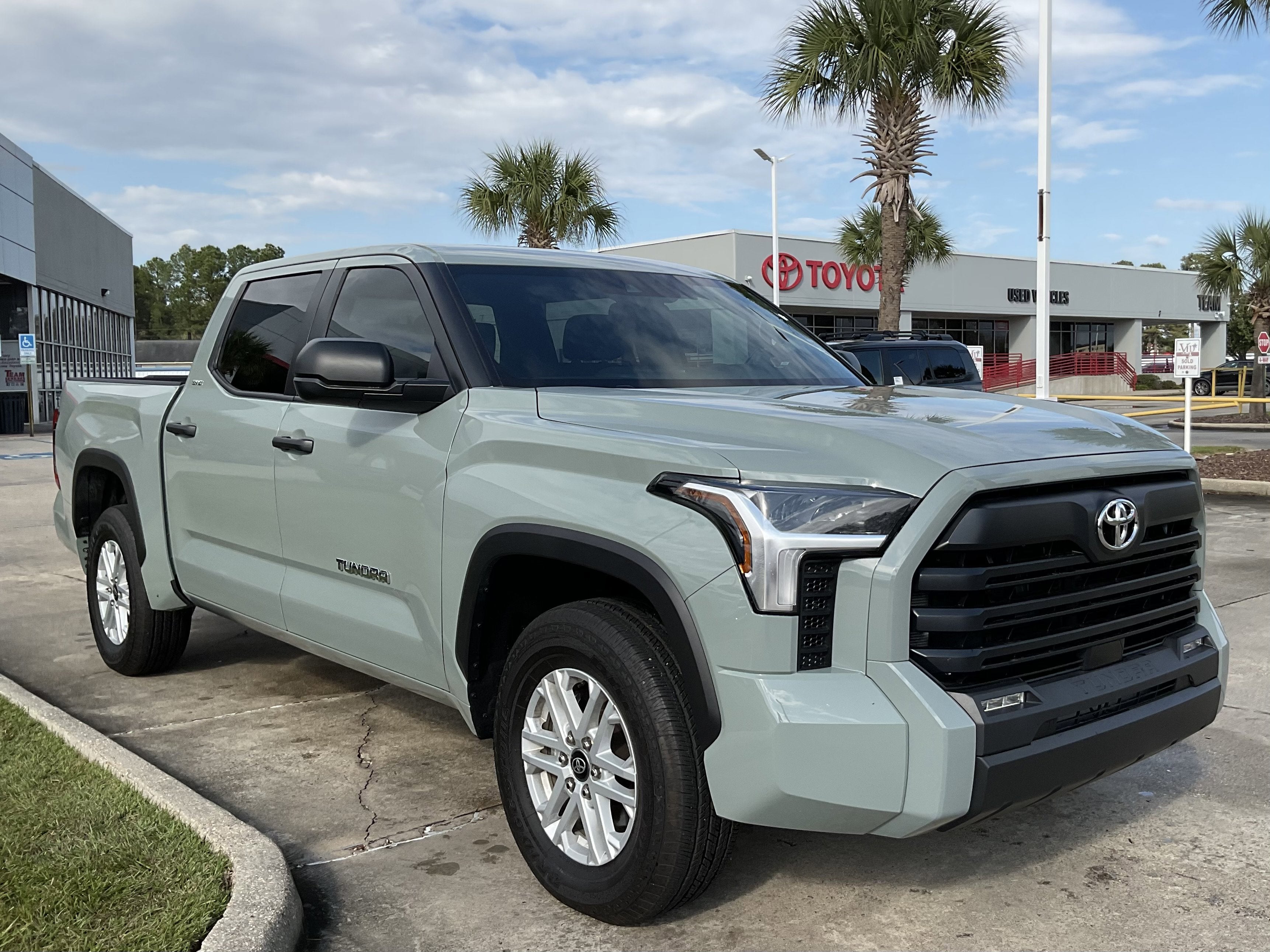 2025 Toyota TUNDRA 4X2 SR5