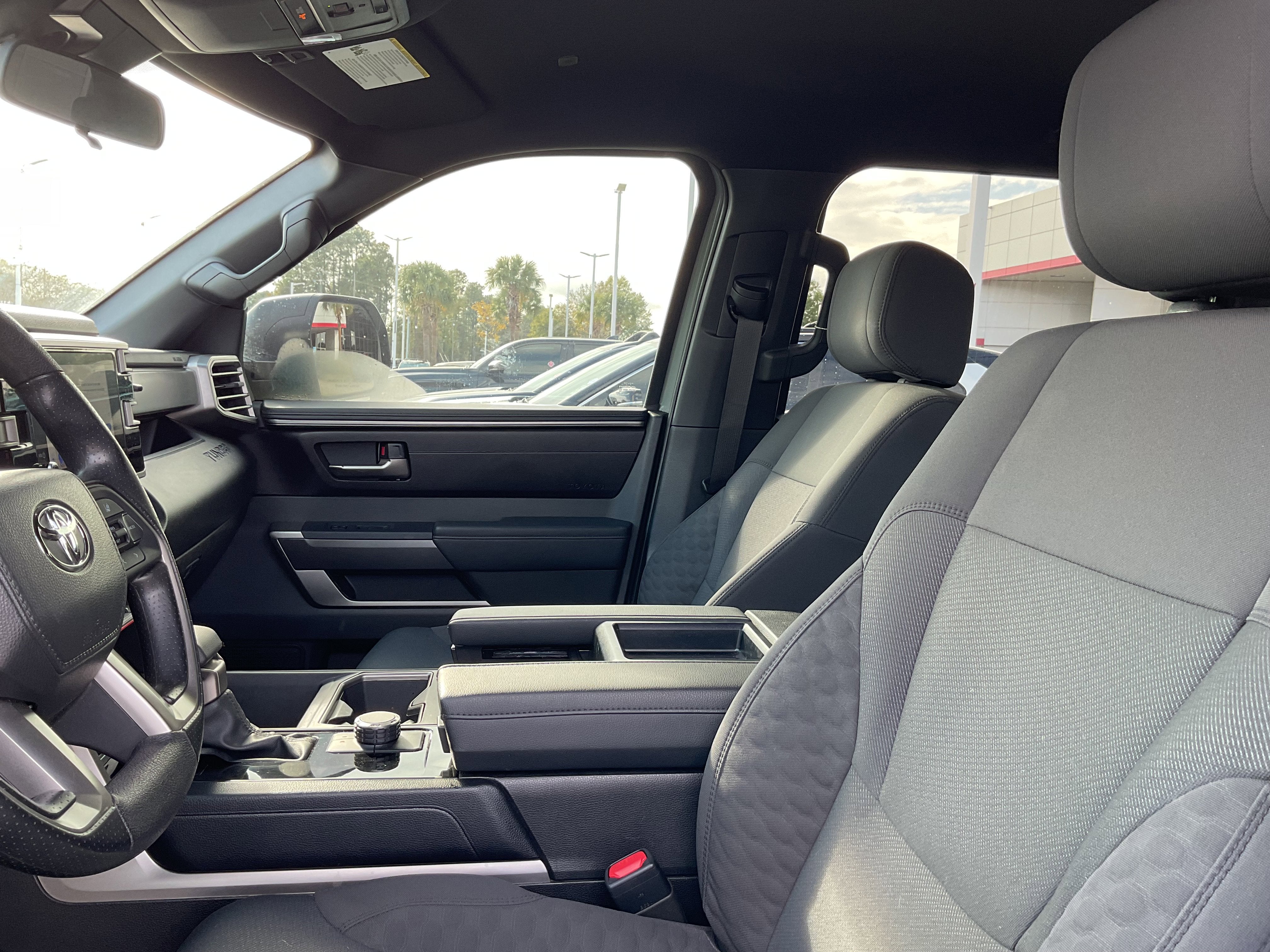 2025 Toyota TUNDRA 4X2 SR5