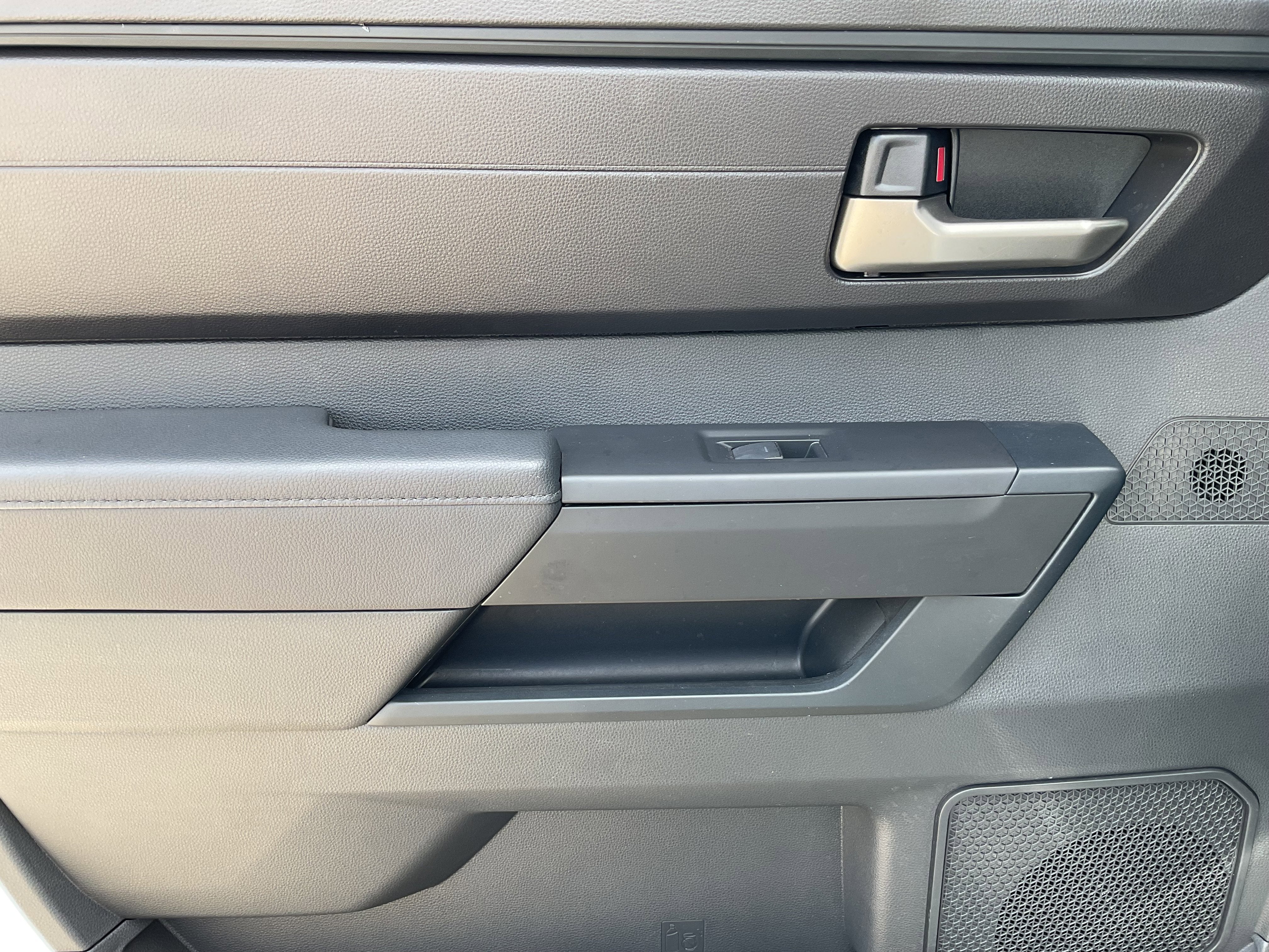 2025 Toyota Tundra 2WD SR5