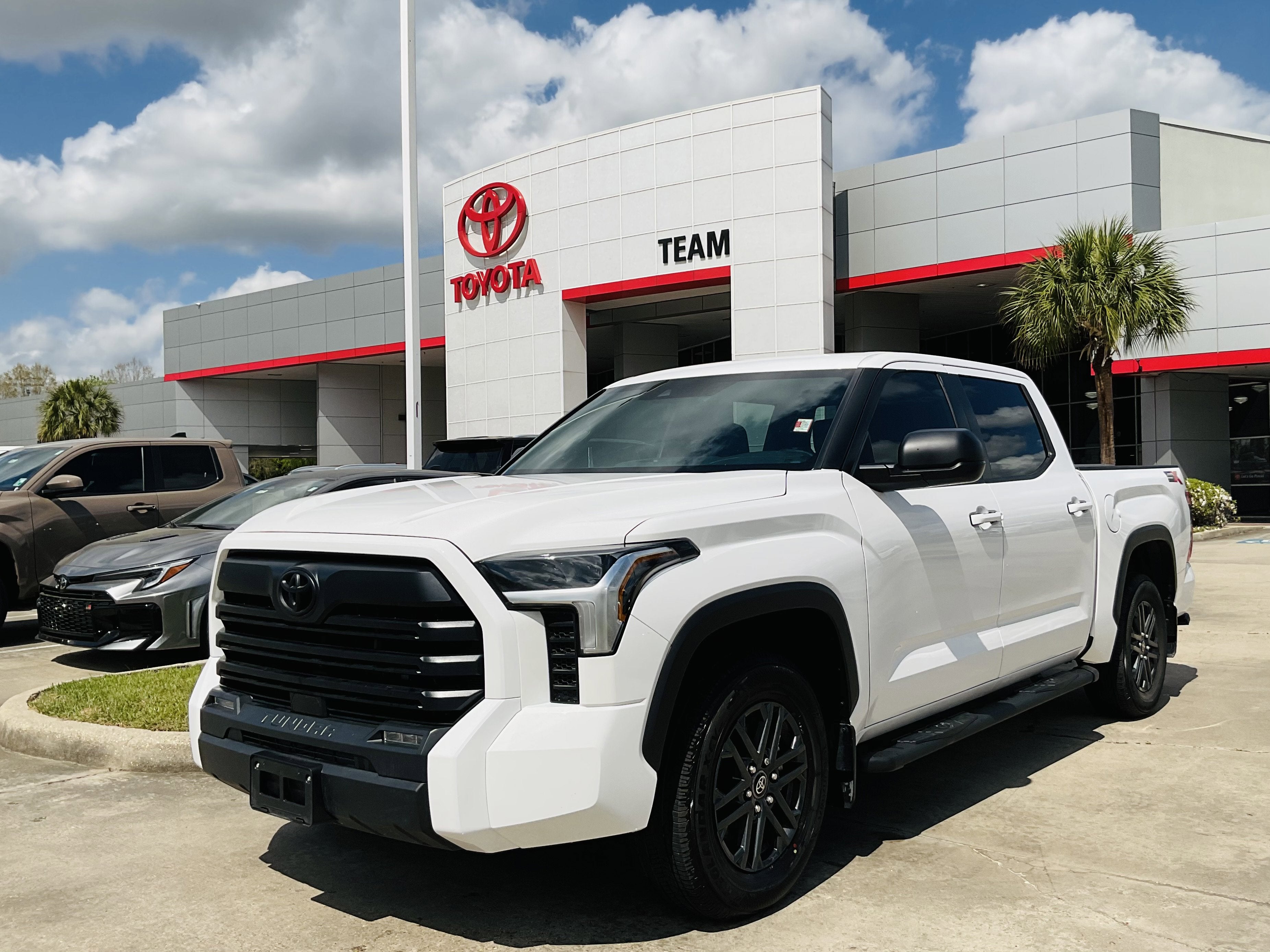 2025 Toyota Tundra 2WD SR5