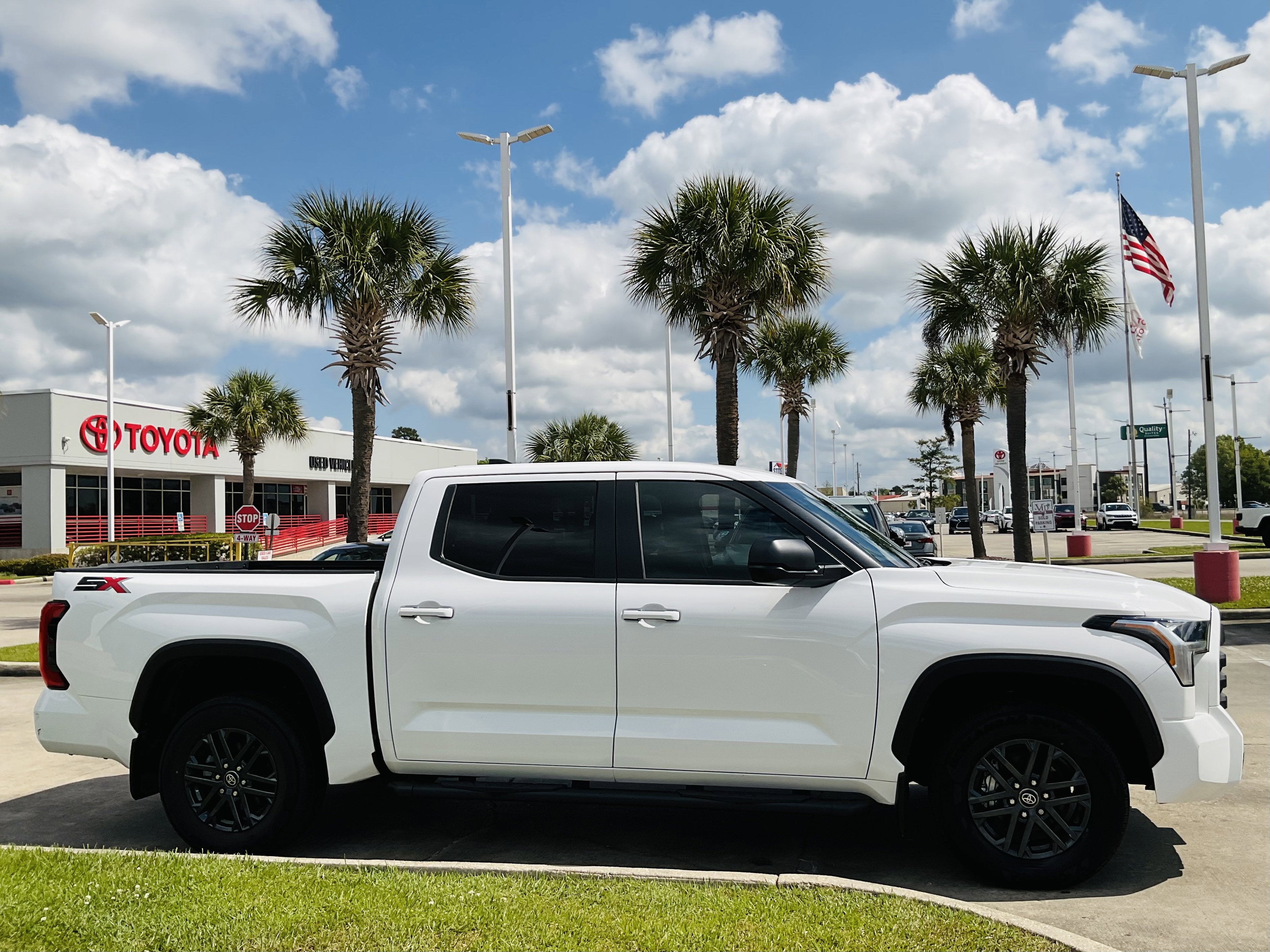 2025 Toyota Tundra 2WD SR5