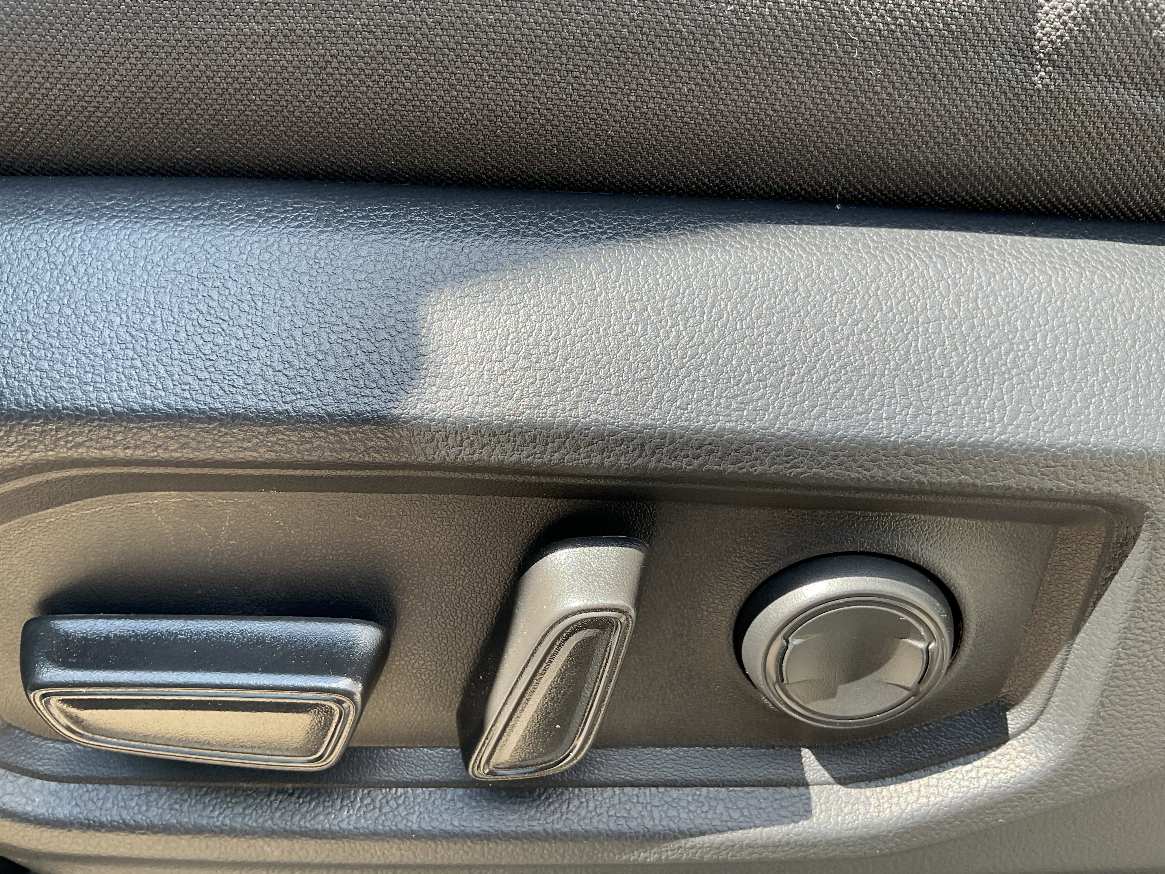 2025 Toyota Tundra 2WD SR5