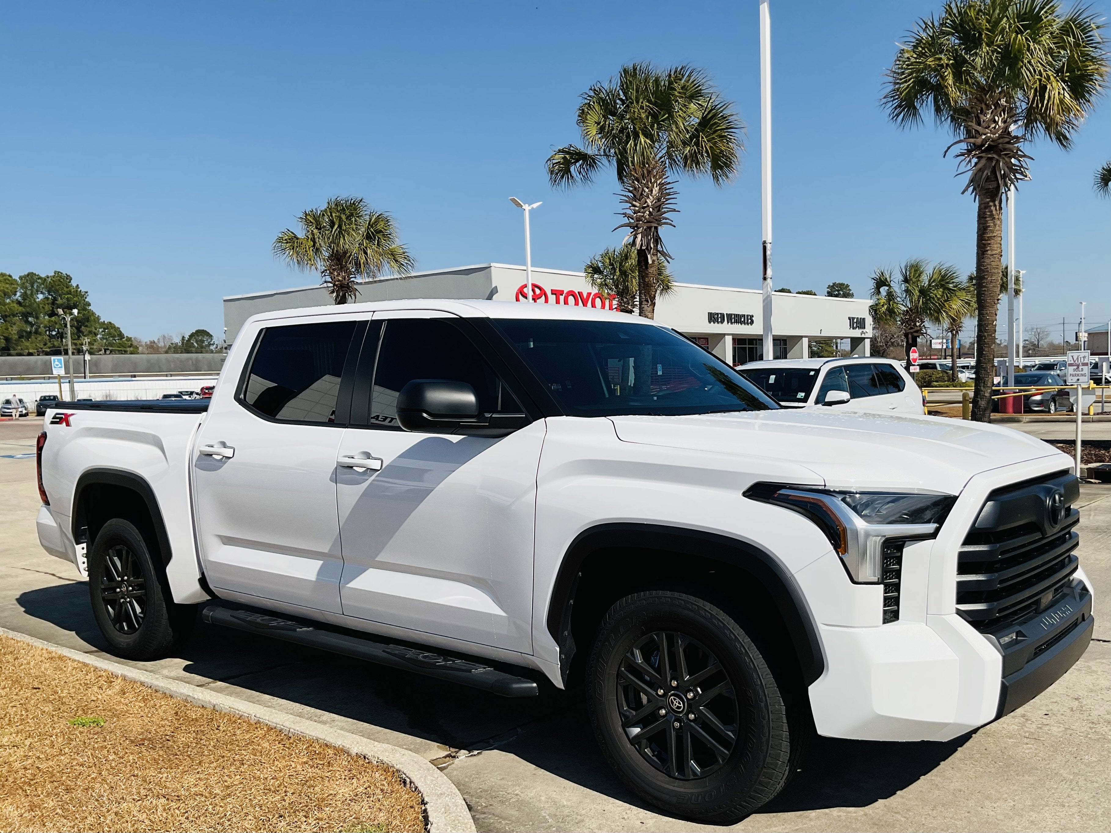 2025 Toyota TUNDRA 4X2 SR5